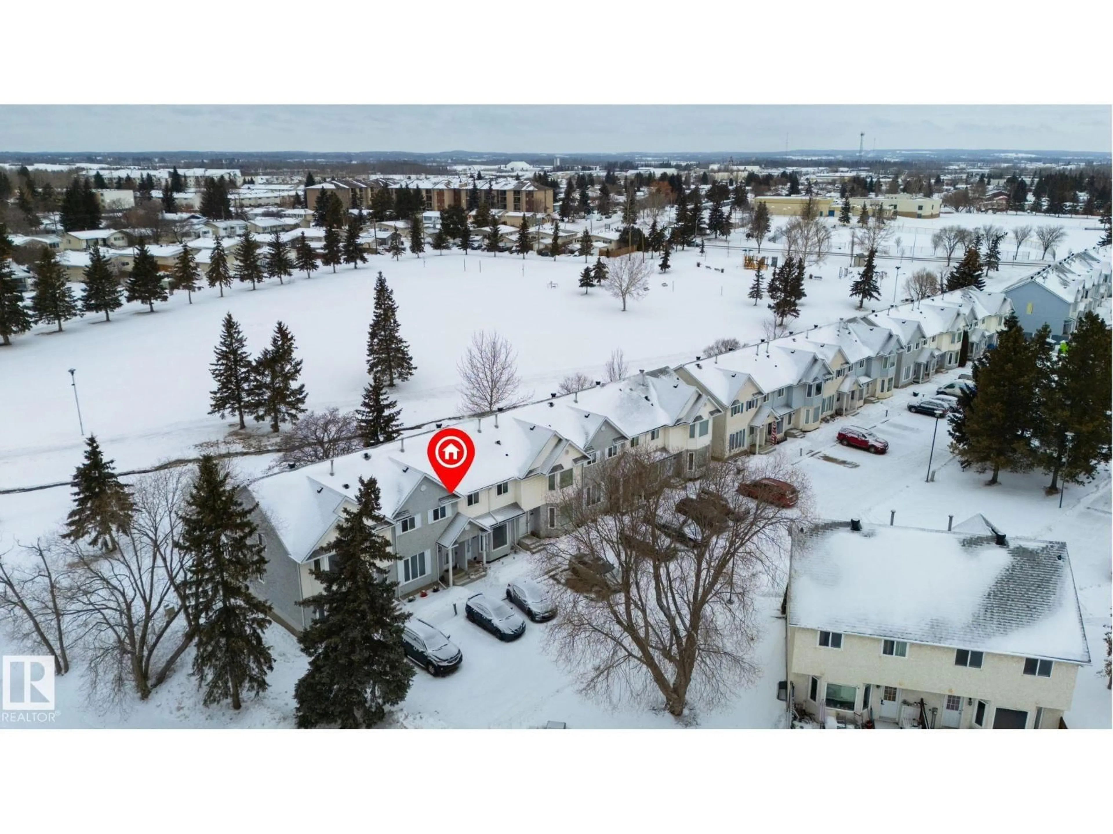 A pic from outside/outdoor area/front of a property/back of a property/a pic from drone, street for 5 - 123 ABERDEEN WY, Stony Plain Alberta T7Z1N1