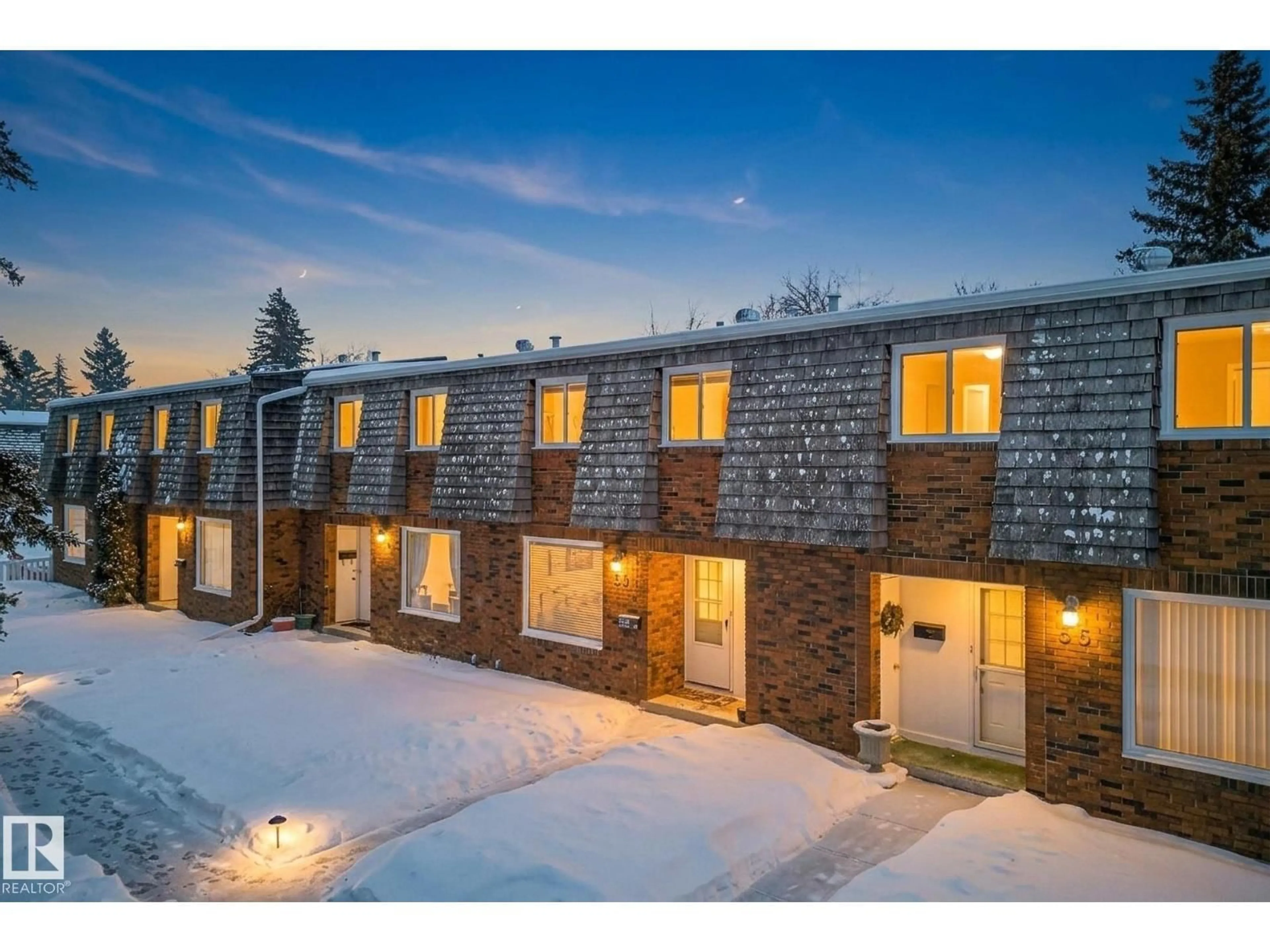 A pic from outside/outdoor area/front of a property/back of a property/a pic from drone, unknown for 55 GREAT OA, Sherwood Park Alberta T8A0V8