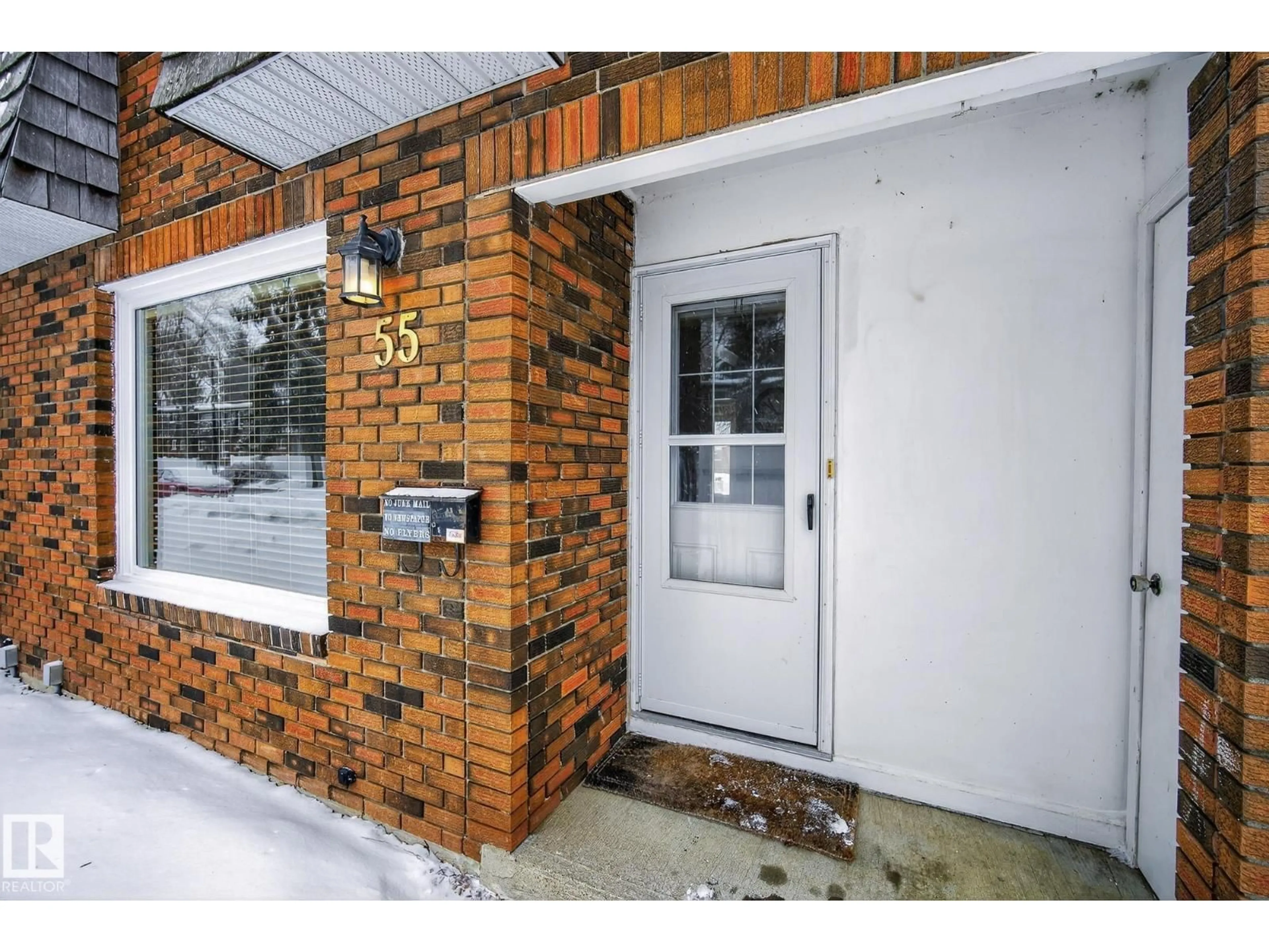 Indoor entryway for 55 GREAT OA, Sherwood Park Alberta T8A0V8
