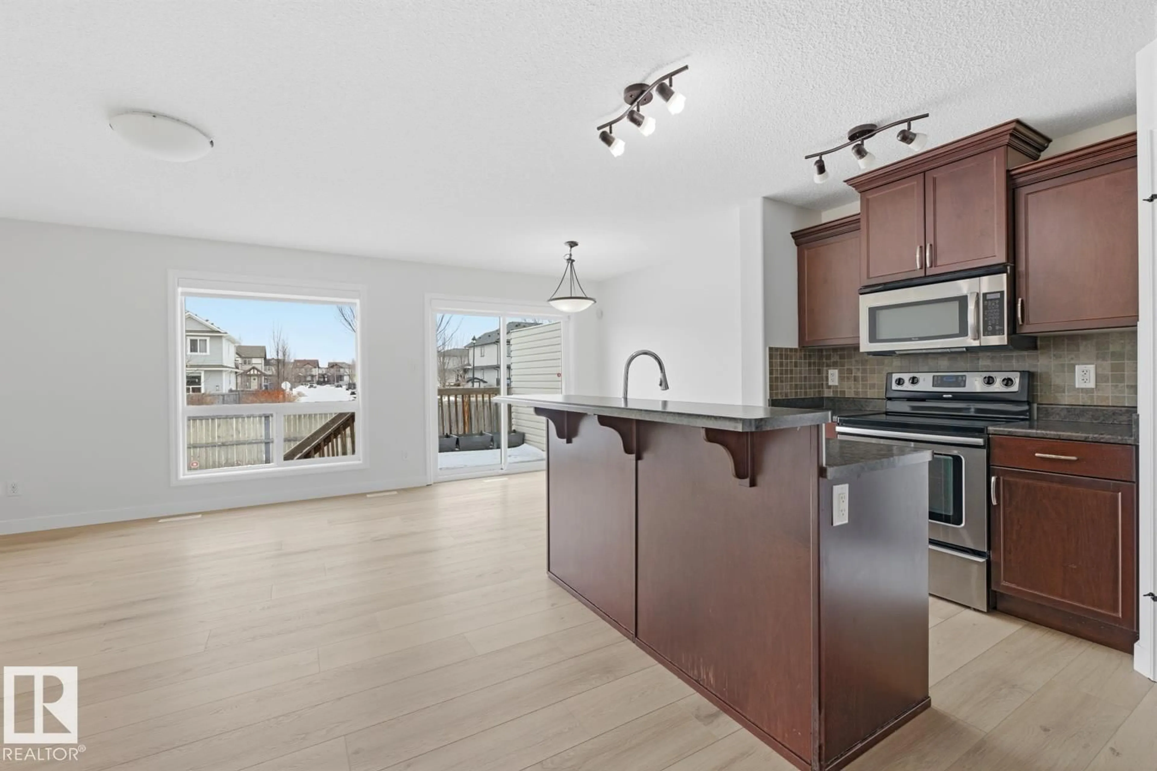 Open concept kitchen, unknown for 73 KEYSTONE CRESCENT, Leduc Alberta T9E0M5