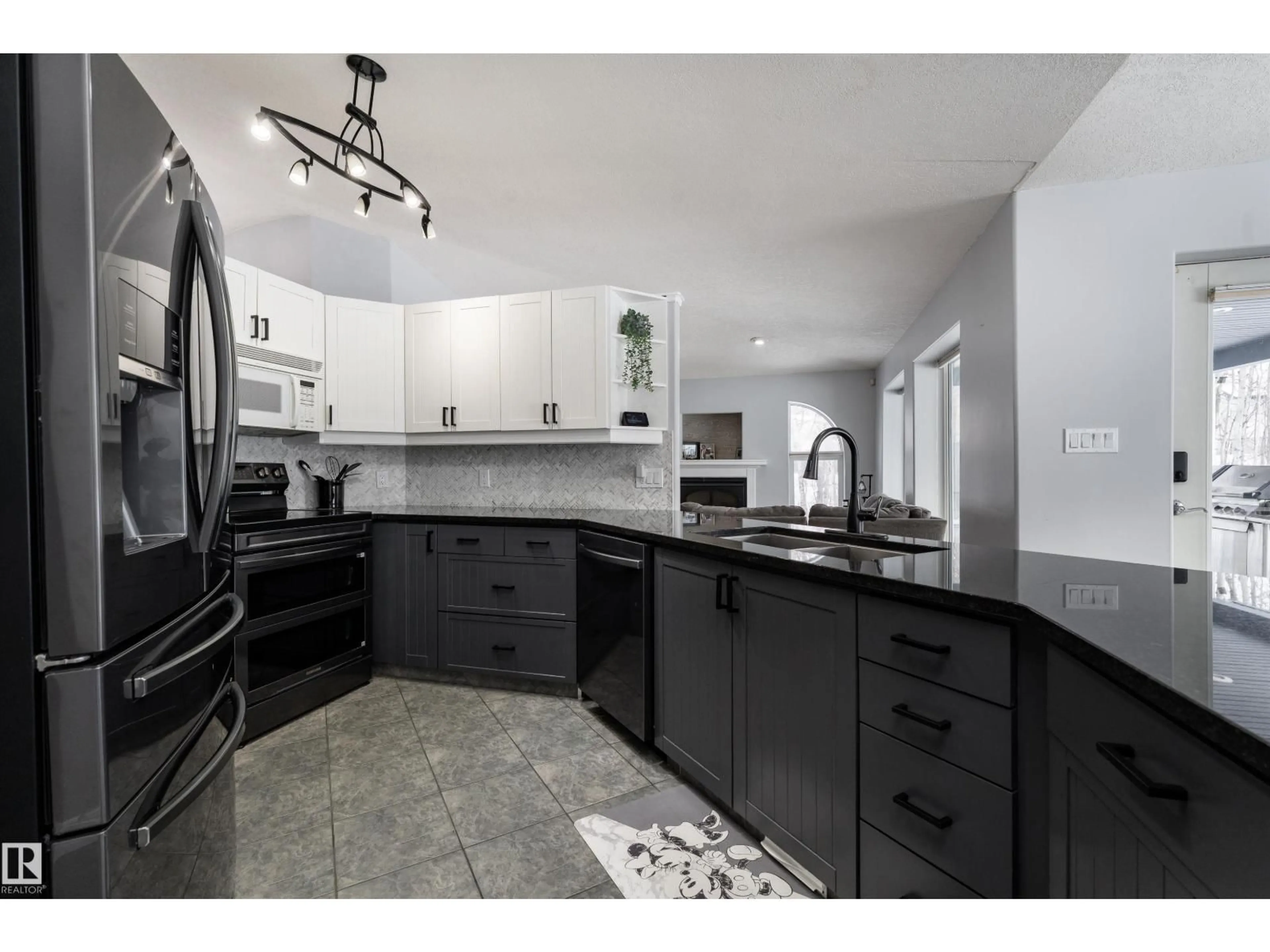 Open concept kitchen, ceramic/tile floor for 21 POWER DR, Rural Lac Ste. Anne County Alberta T0E0A0