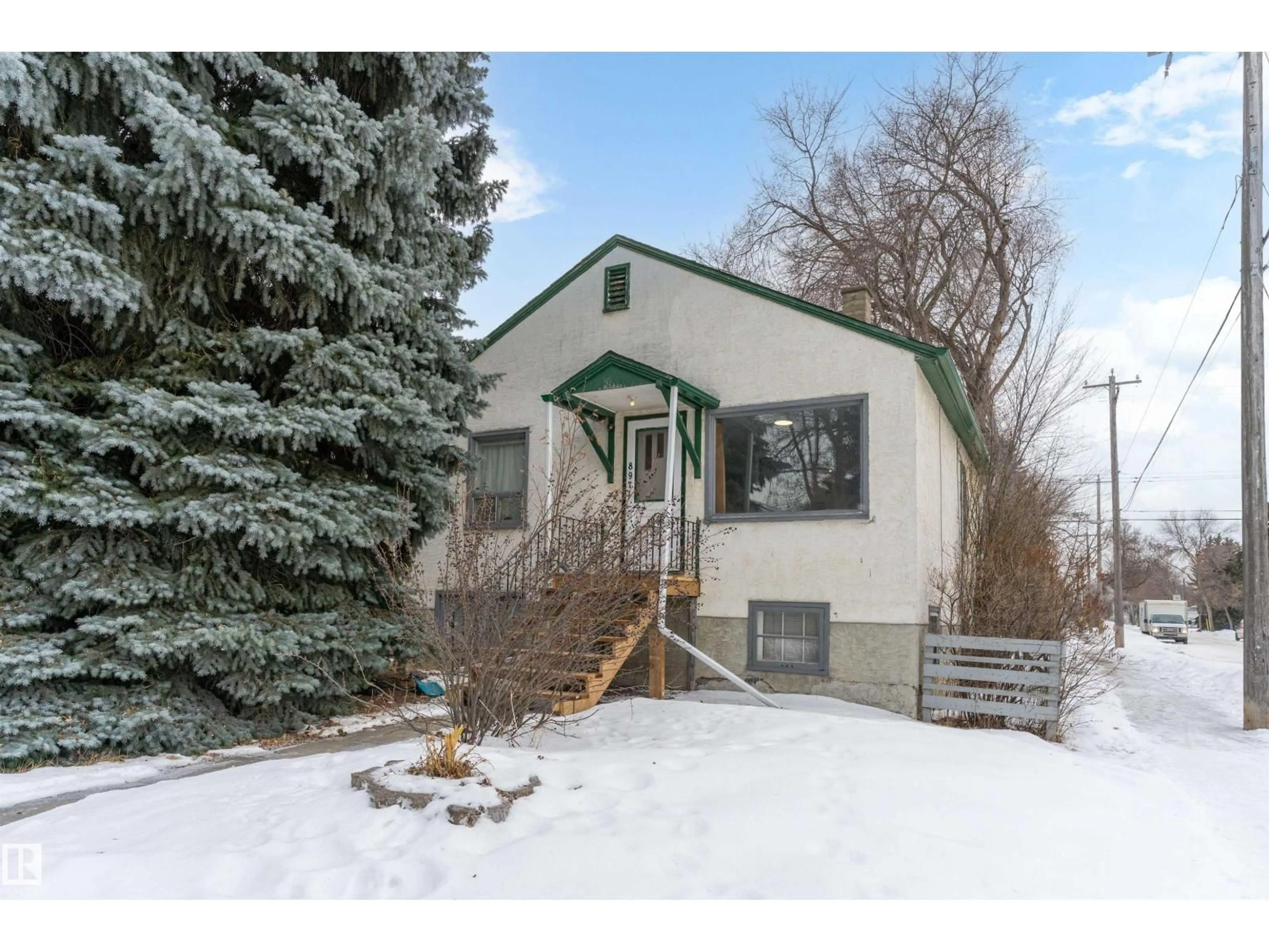 Unknown for 8971 81 AV, Edmonton Alberta T6C0W7