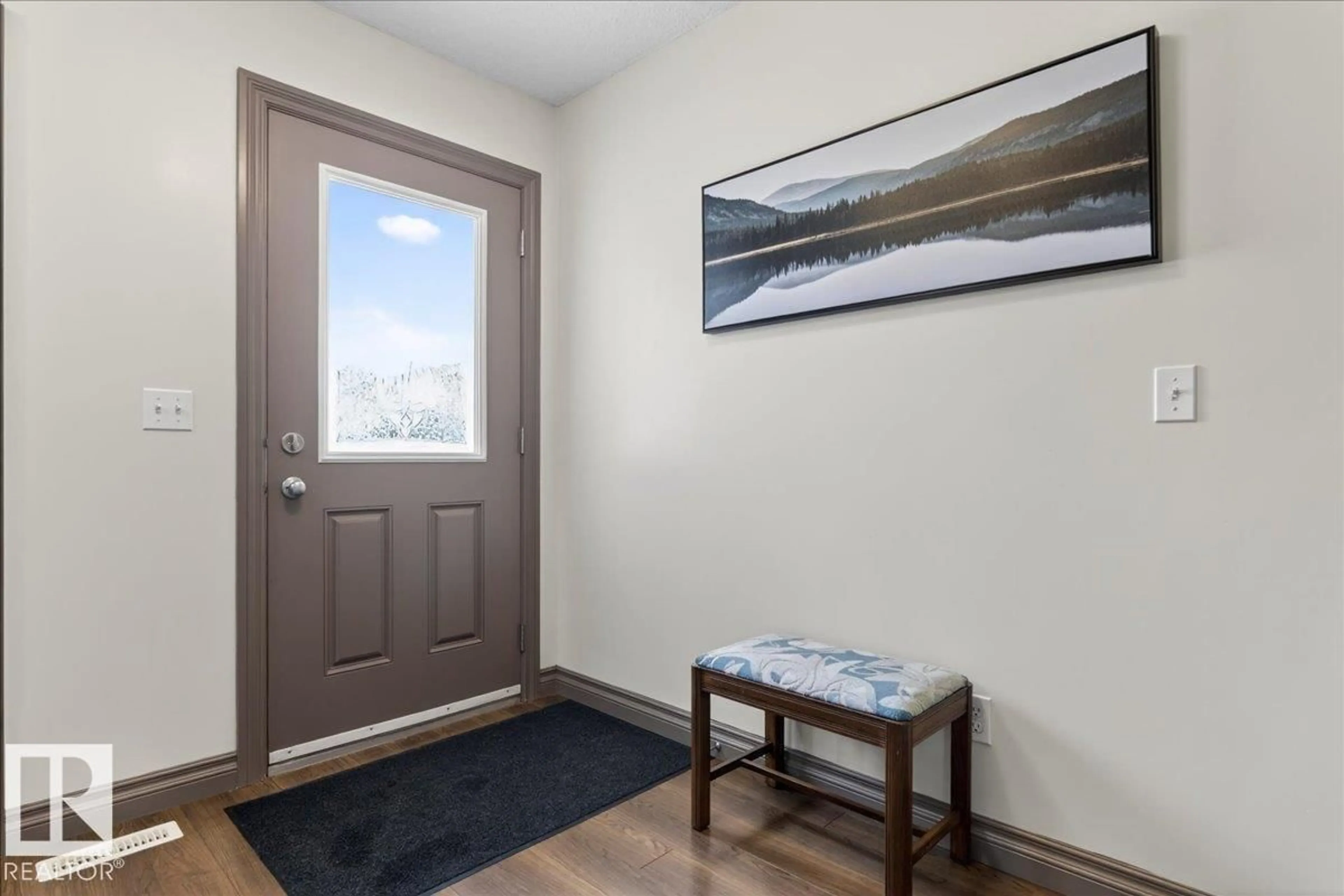 Indoor entryway for #6 - 2005 70 ST, Edmonton Alberta T6X0T9