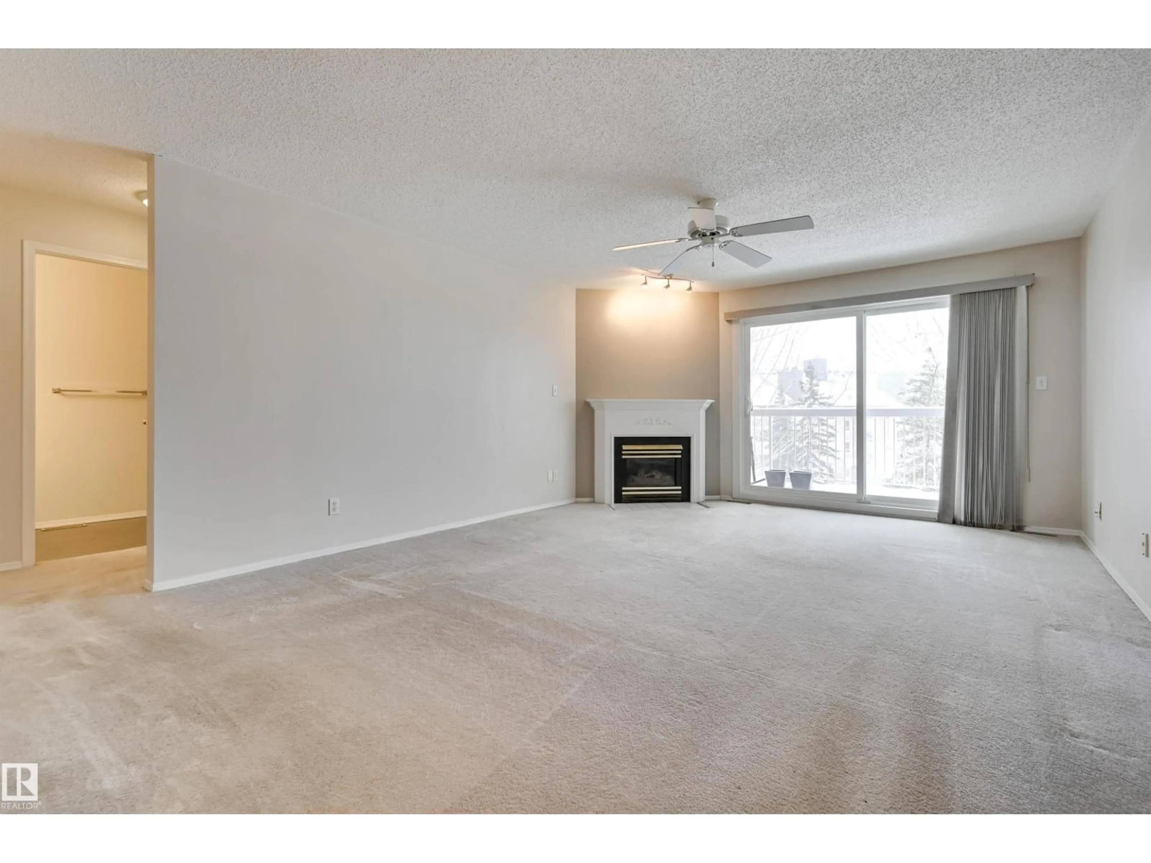 A pic of a room for #303 - 8811 106A AV NW, Edmonton Alberta T5H3Y7