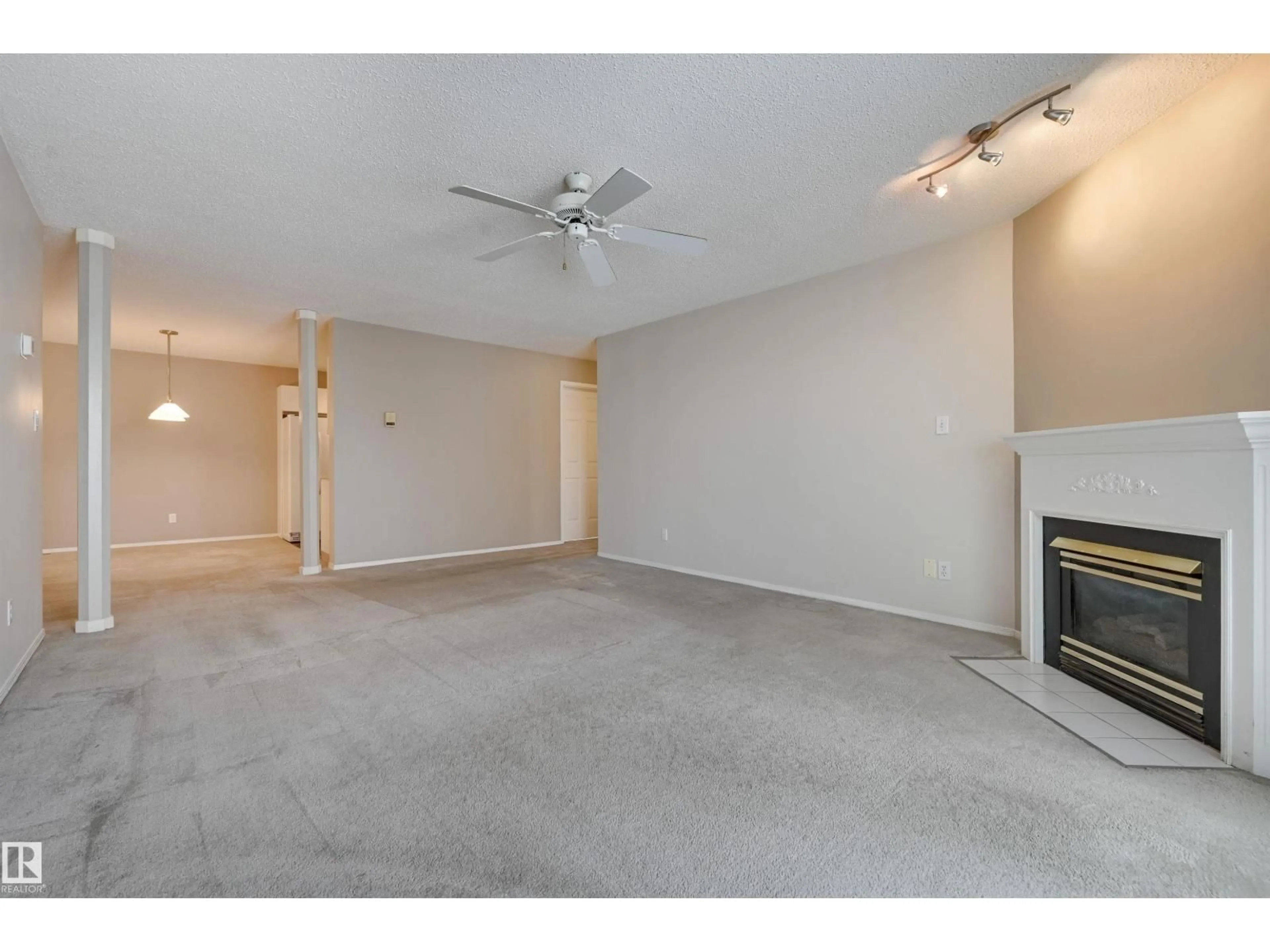 A pic of a room for #303 - 8811 106A AV NW, Edmonton Alberta T5H3Y7