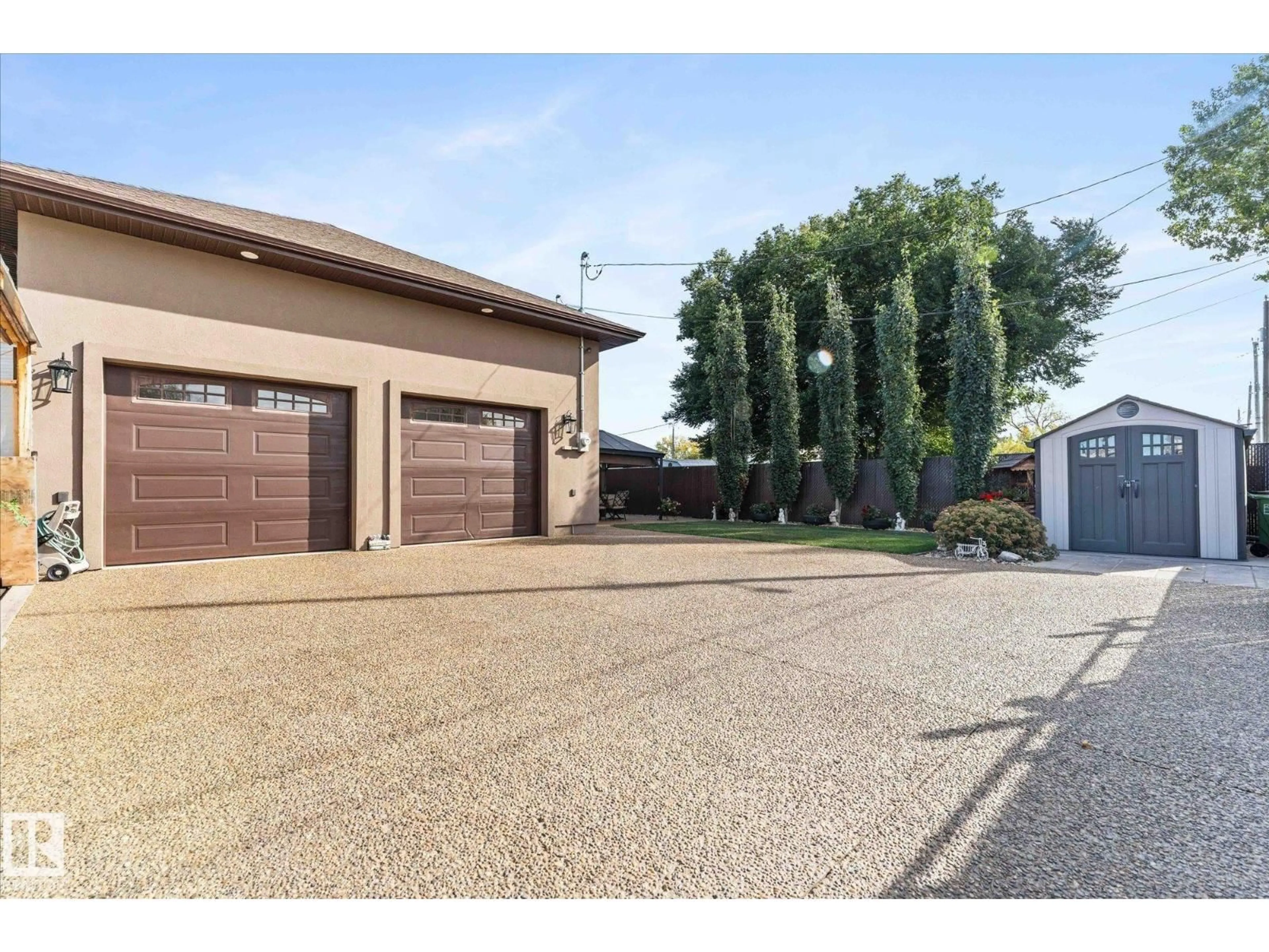 Indoor garage for NW - 10516 158 ST, Edmonton Alberta T5P2Y6