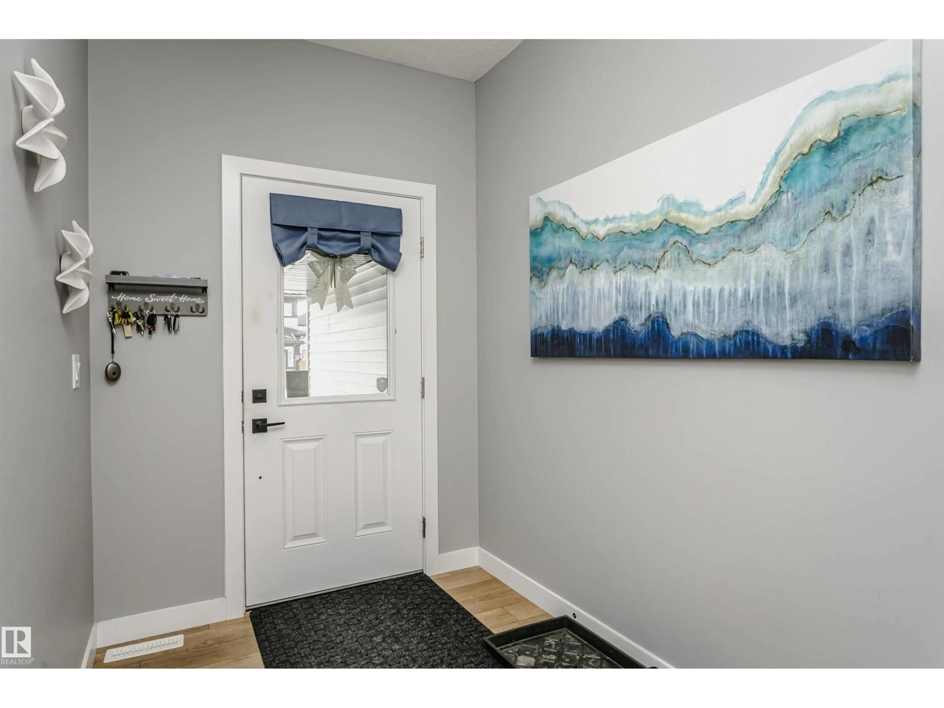 Indoor entryway for 354 GENESIS, Stony Plain Alberta T7Z0J6