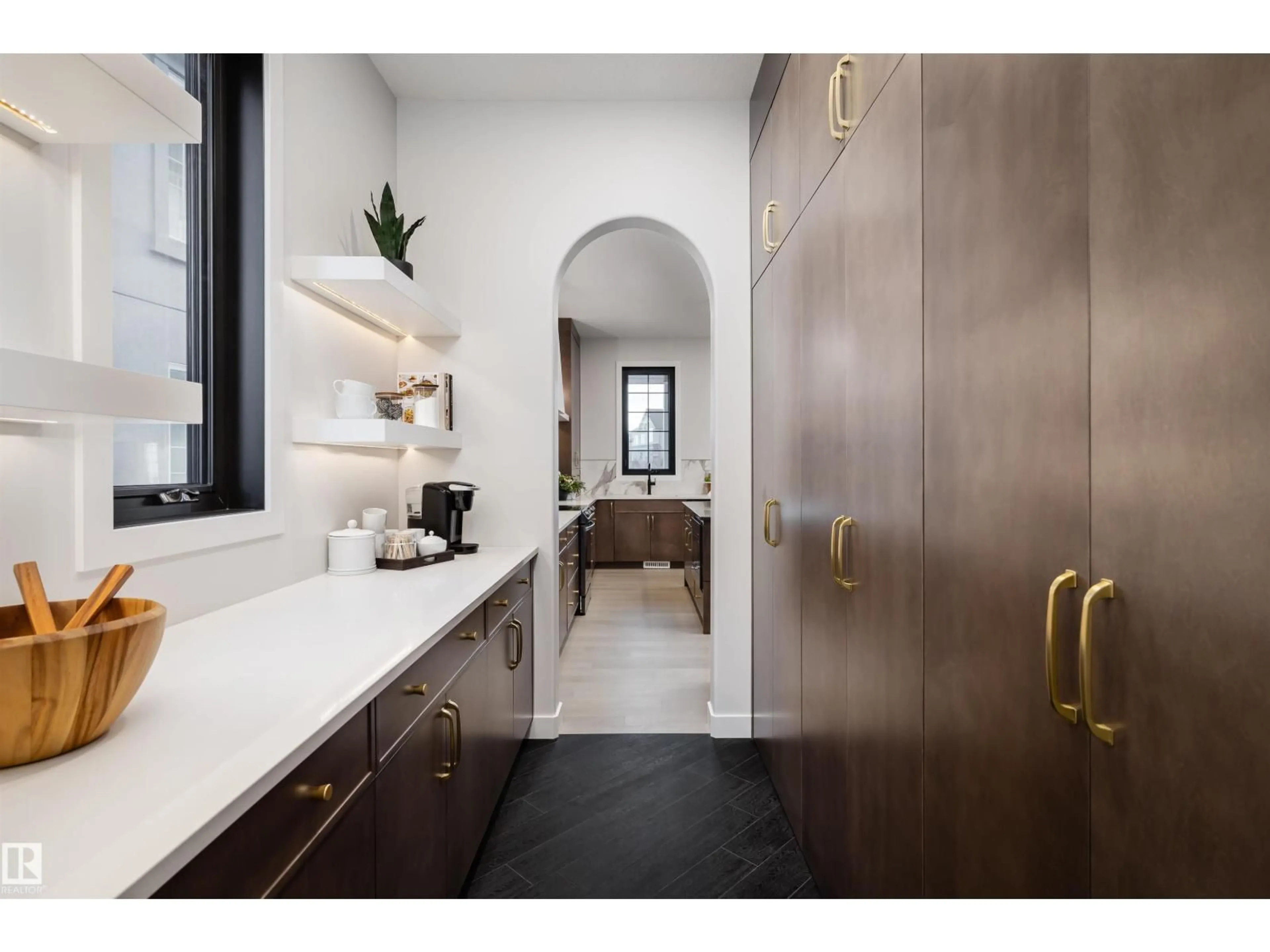 Contemporary bathroom, ceramic/tile floor for SW - 4638 CHEGWIN WD, Edmonton Alberta T6W4A8