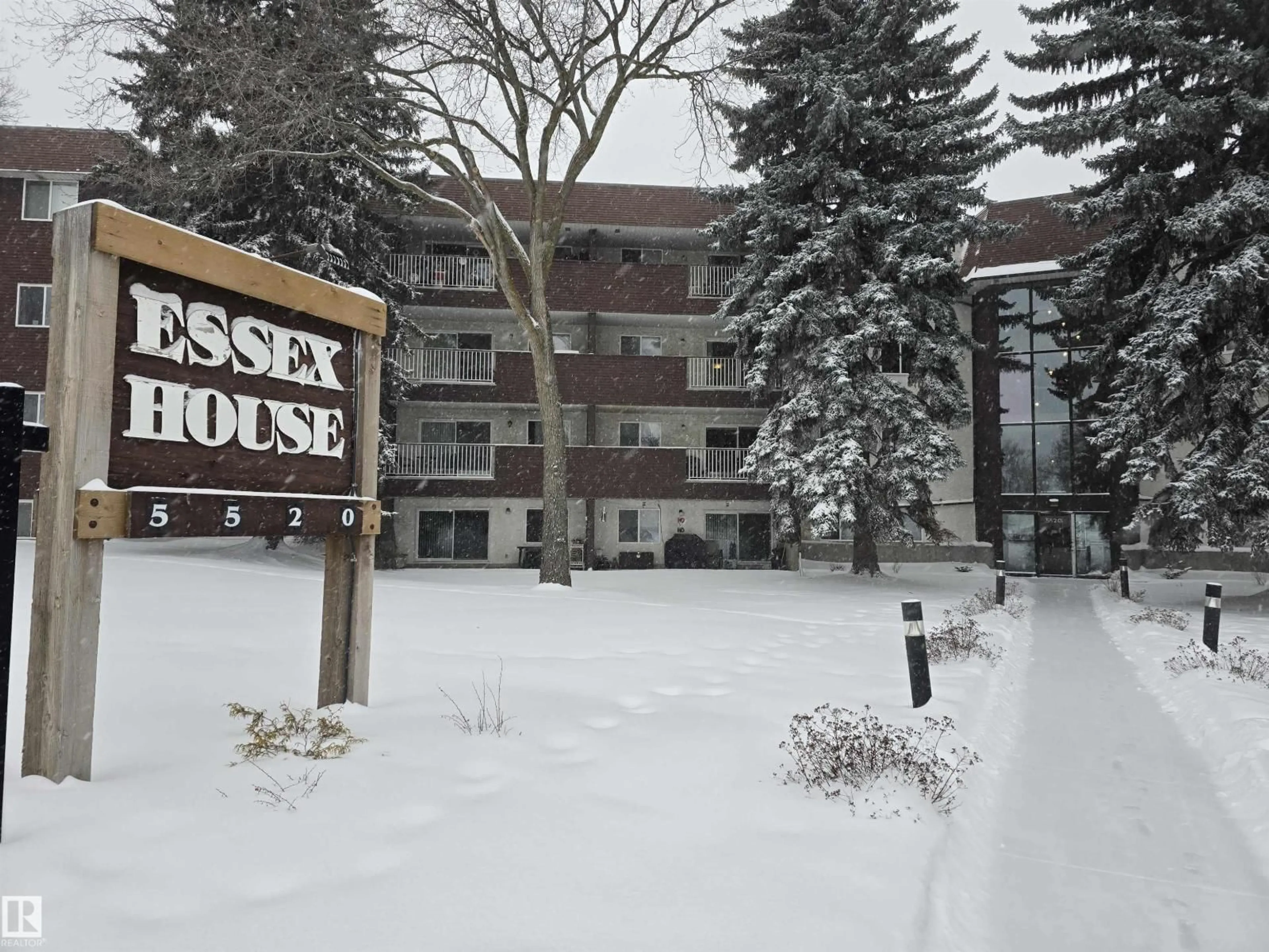 Unknown for #114 - 5520 RIVERBEND RD, Edmonton Alberta T6H5G9