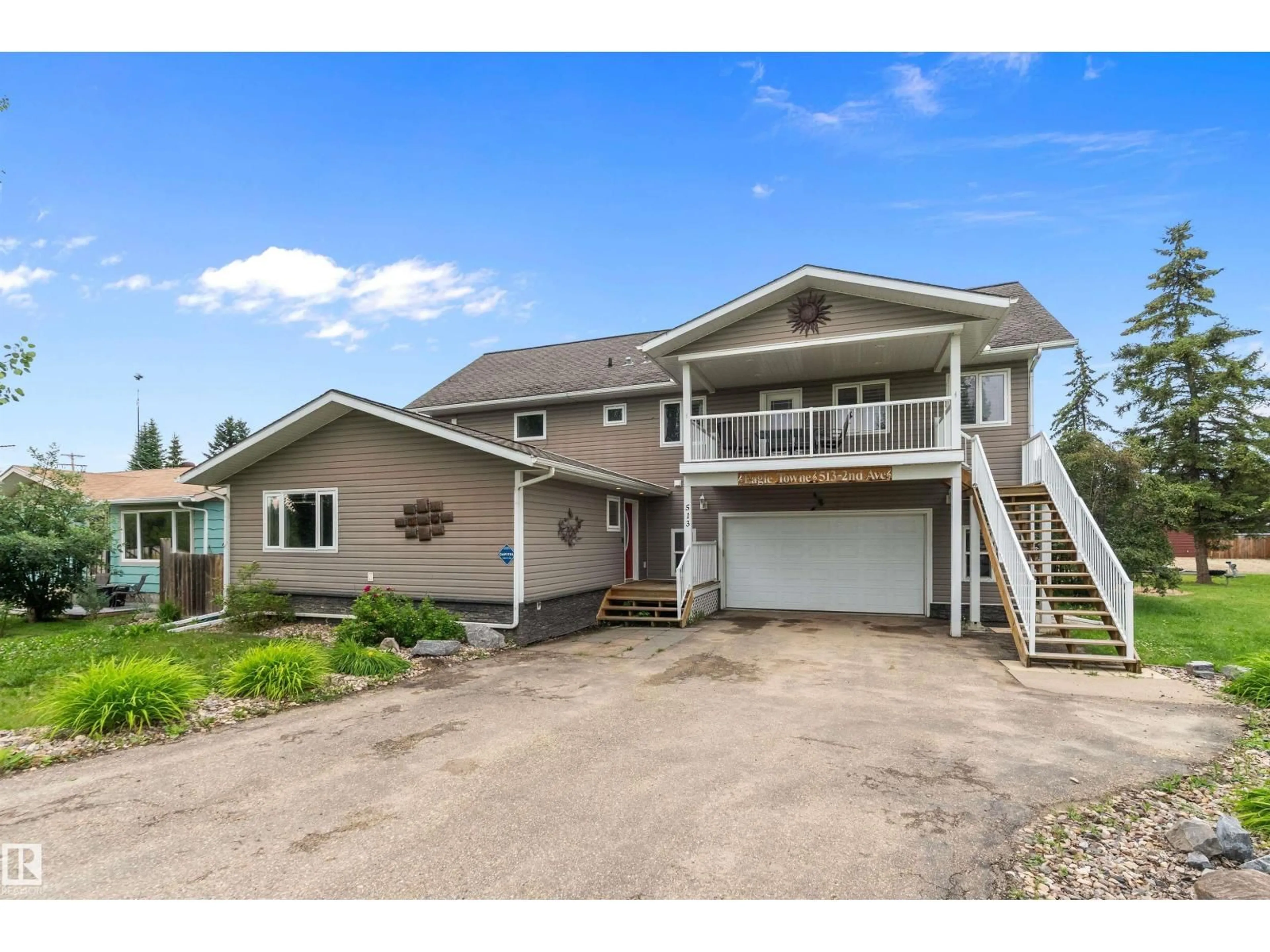 Home with vinyl exterior material, unknown for 513 2ND AV, Rural Wetaskiwin County Alberta T0C1X0