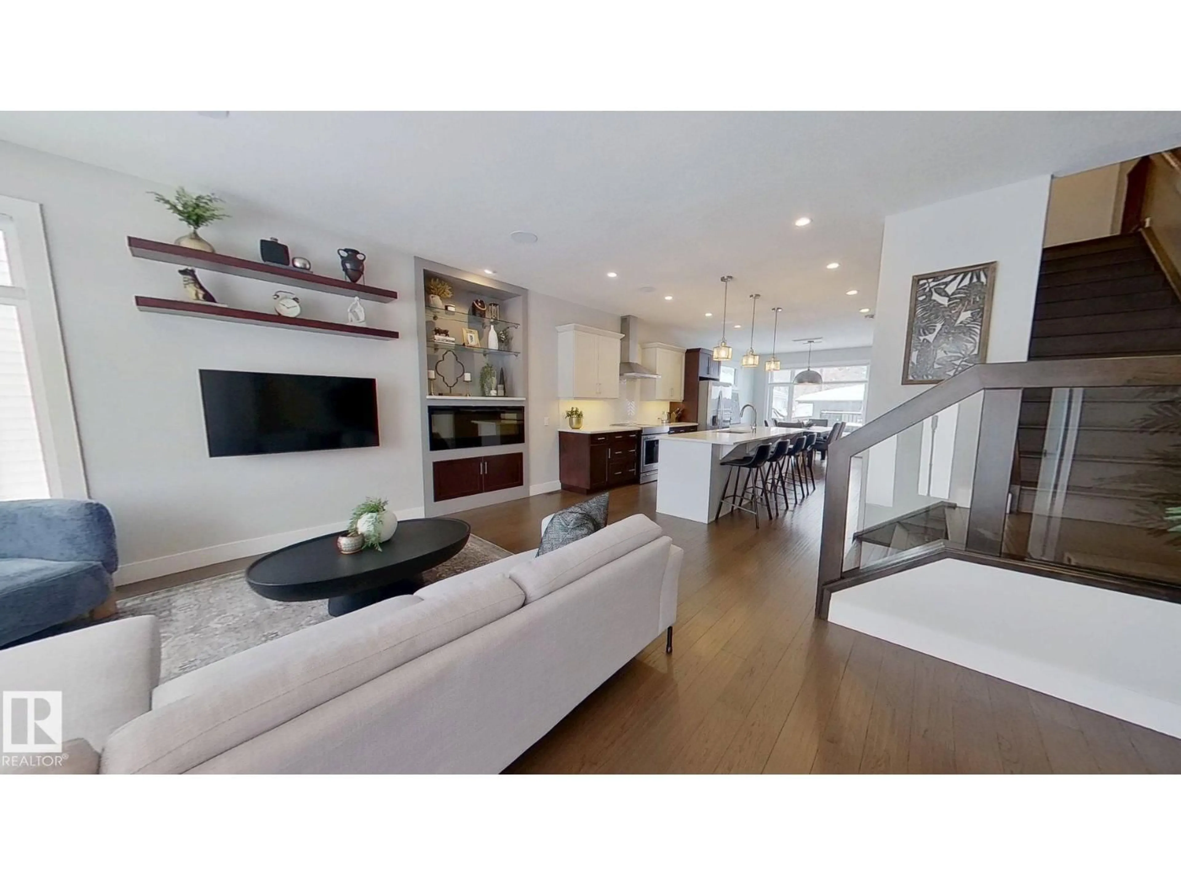 Unknown for 10520 83 ST, Edmonton Alberta T6A3P4