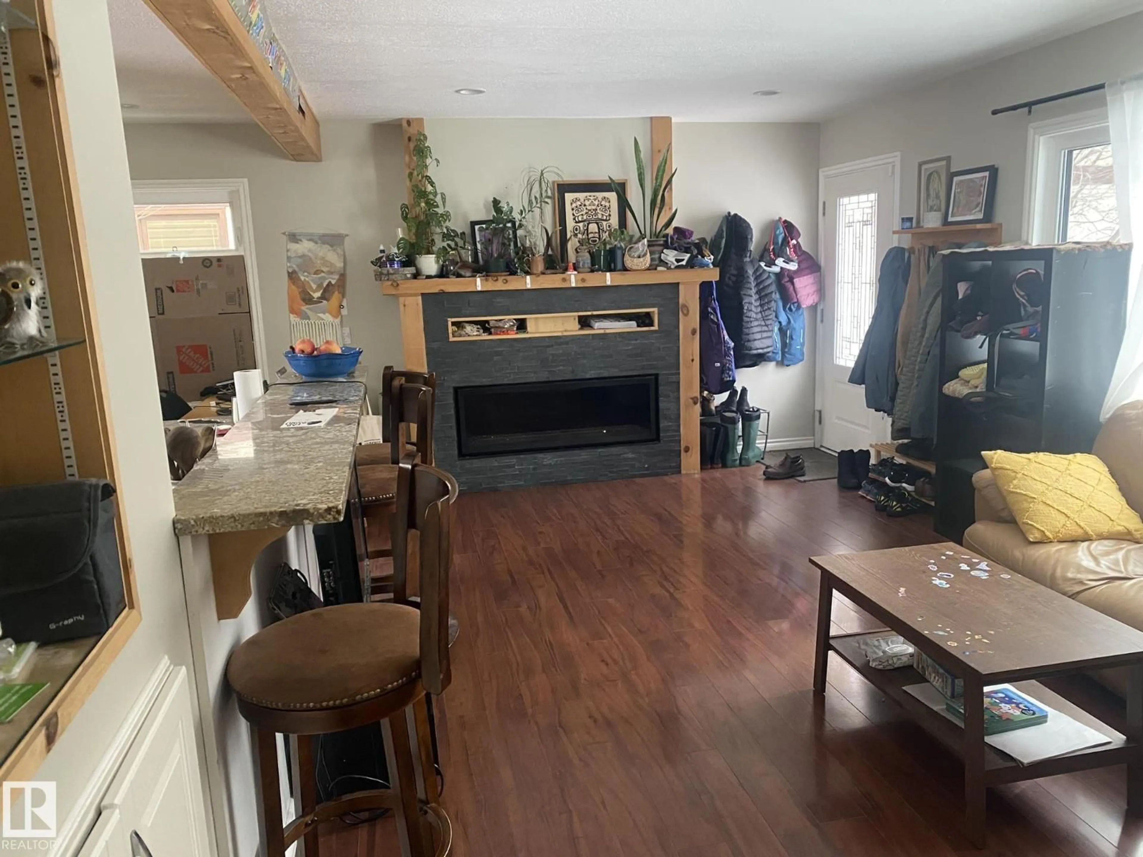 A pic of a room for 10945 54 AV, Edmonton Alberta T6H0V2