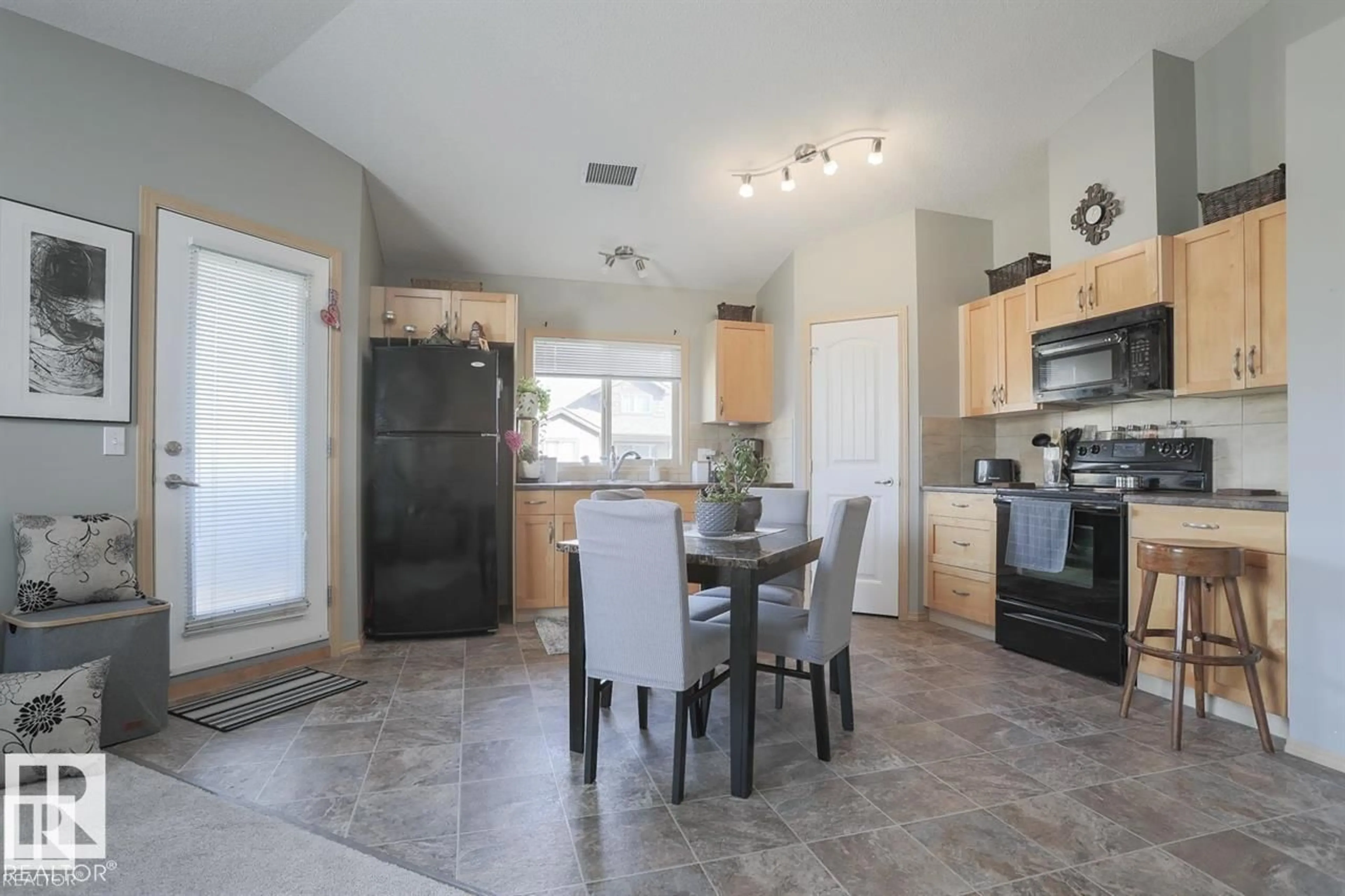 Open concept kitchen, ceramic/tile floor for 86 - 604 62 ST, Edmonton Alberta T6X0K4