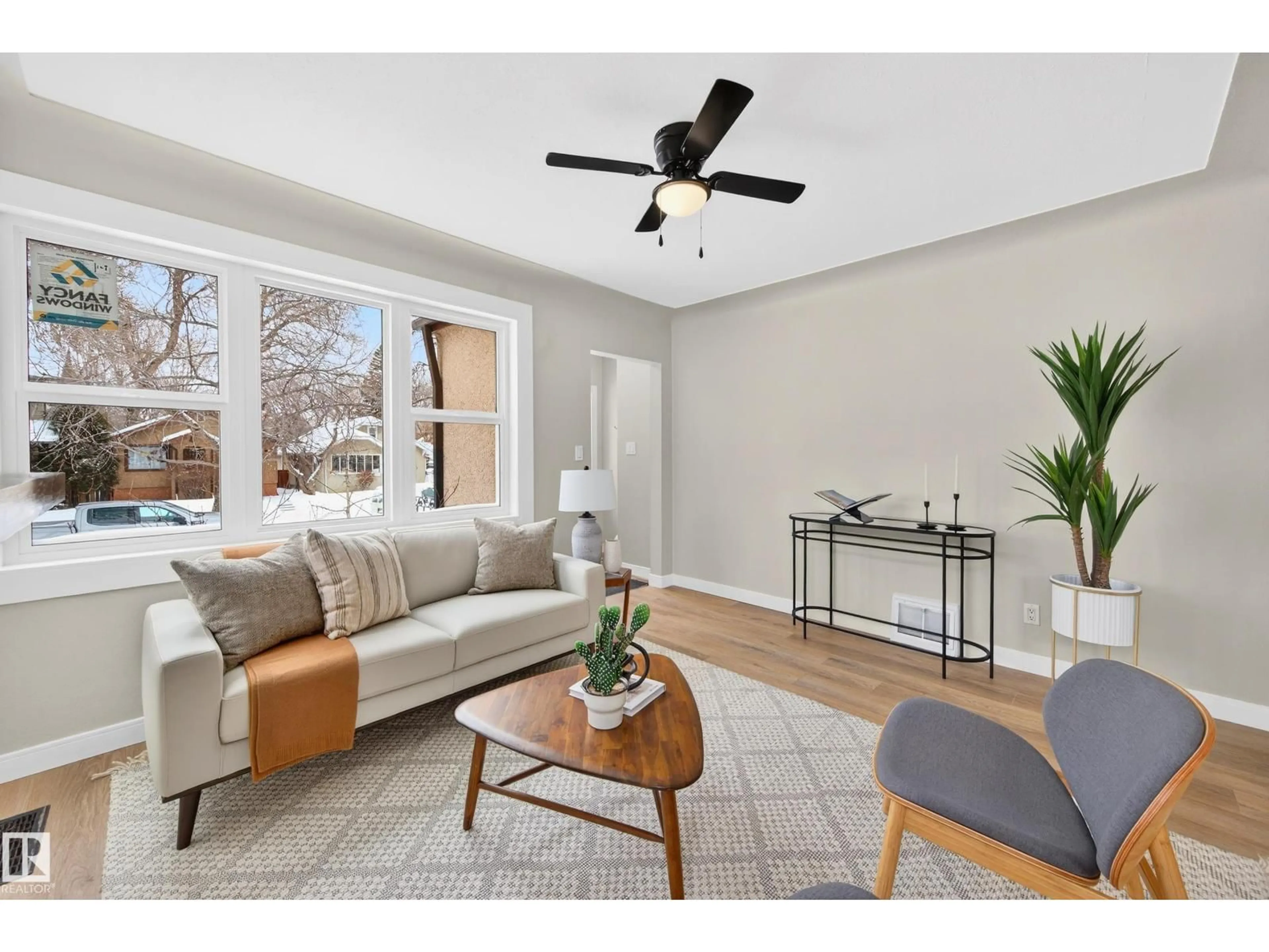 Living room with furniture, unknown for 11330 67 ST, Edmonton Alberta T5B1L3