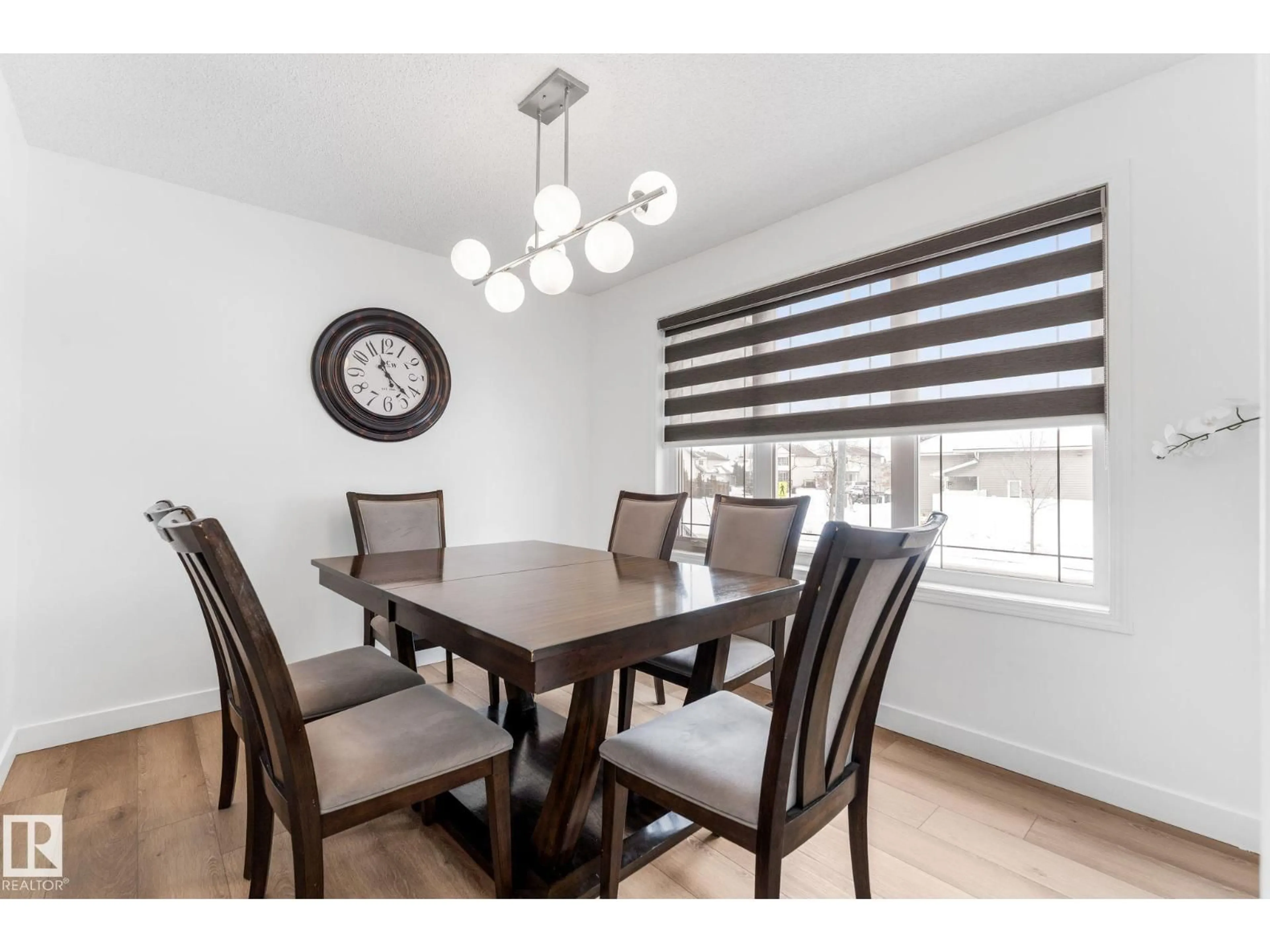 Dining room, wood/laminate floor for 802 MCLEOD AV, Spruce Grove Alberta T7X0M7