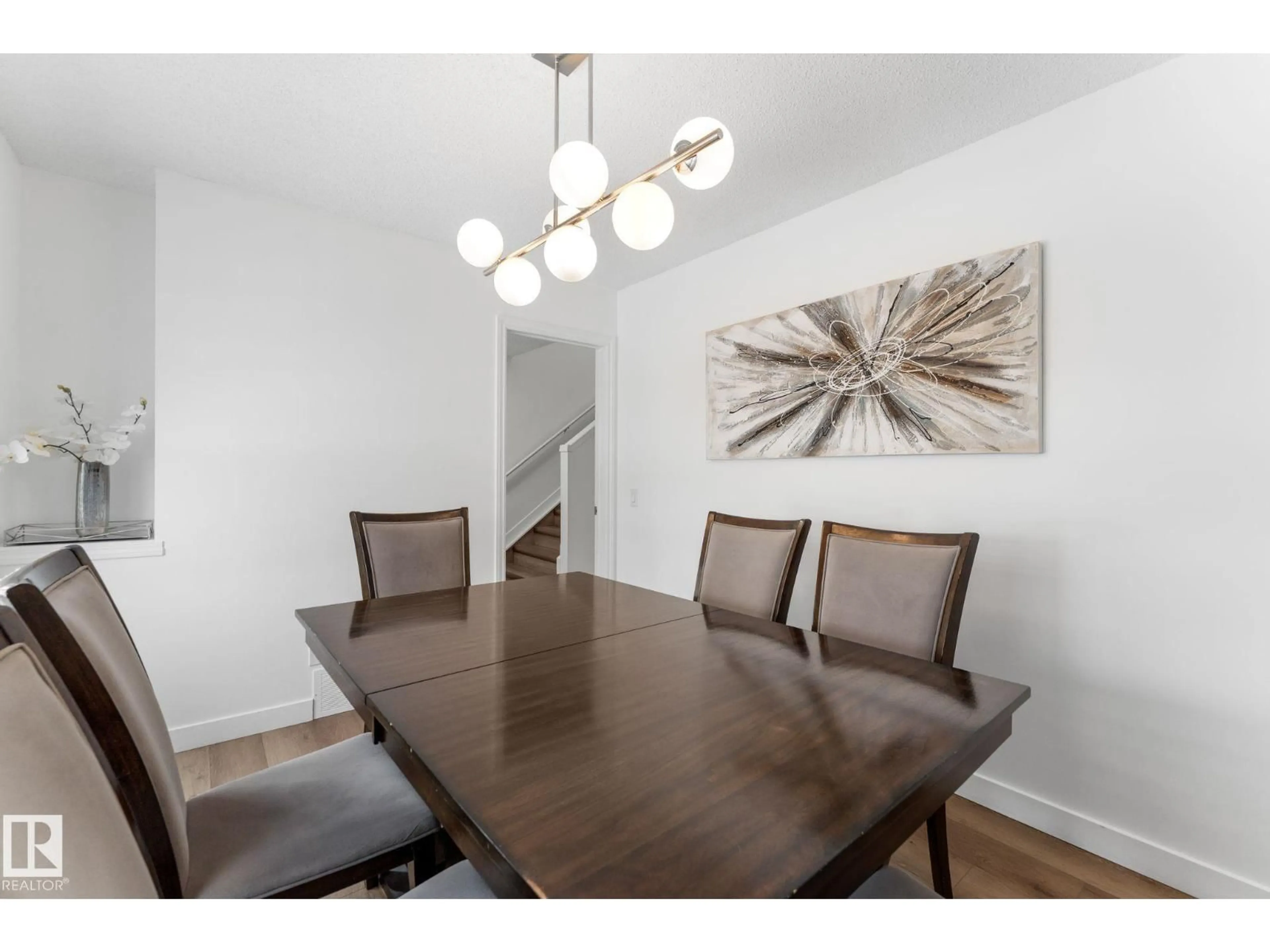 Dining room, wood/laminate floor for 802 MCLEOD AV, Spruce Grove Alberta T7X0M7