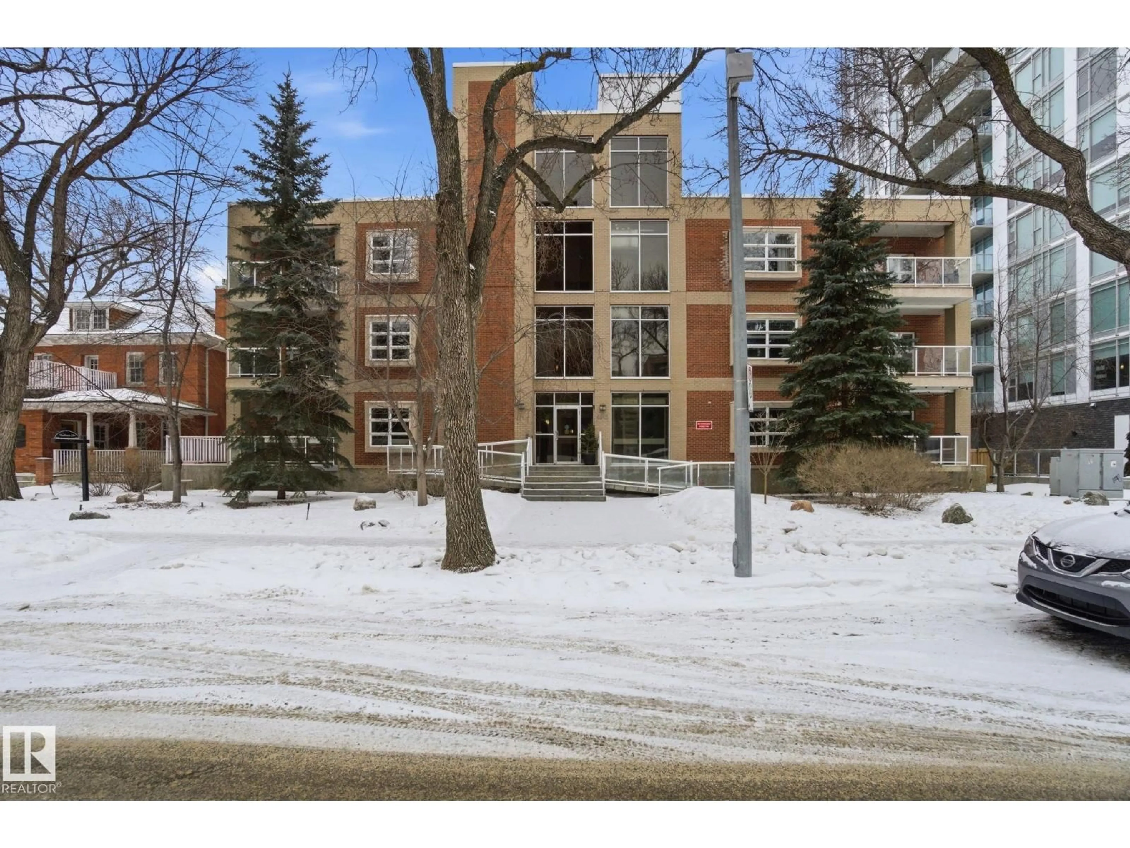 Unknown for 205 9910 111 ST NW, Edmonton Alberta T5K1K2