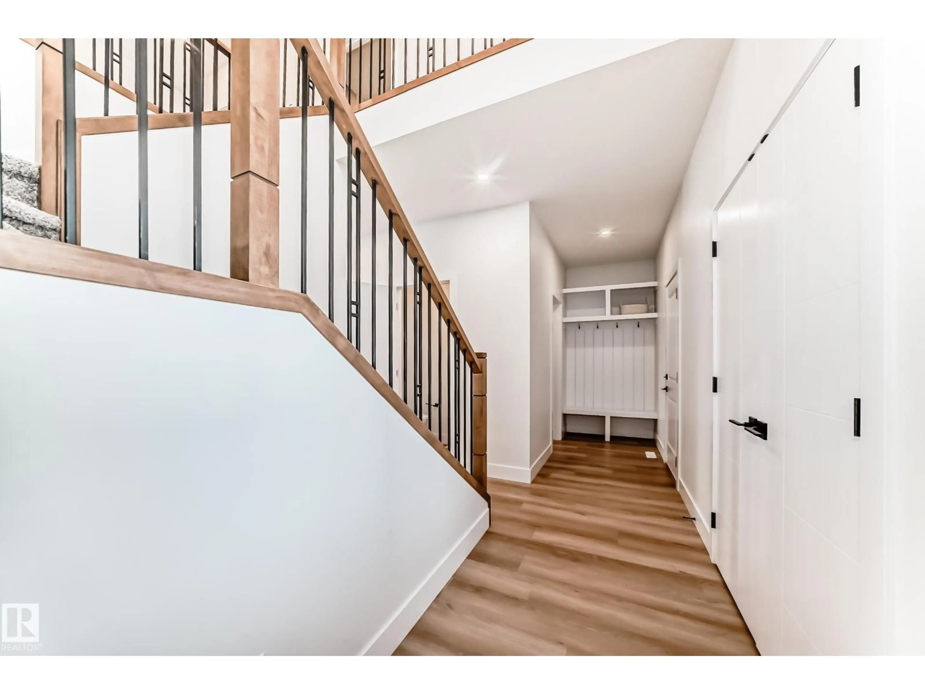 Indoor entryway for 81 ELLIOT WD, Fort Saskatchewan Alberta T8L1R8