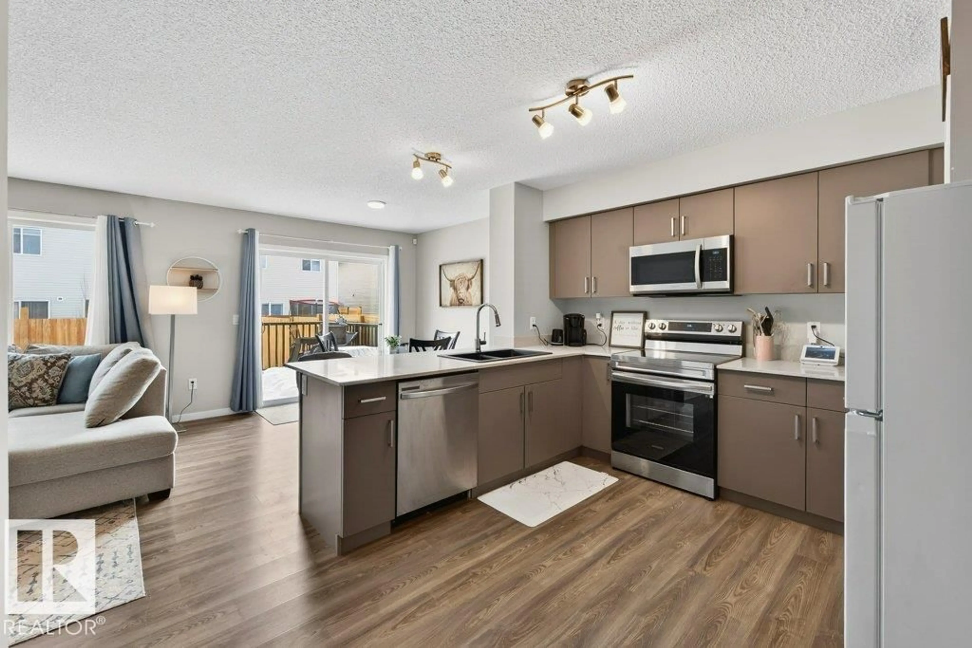 Open concept kitchen, unknown for 2037 WESTERRA LO, Stony Plain Alberta T7Z0H8