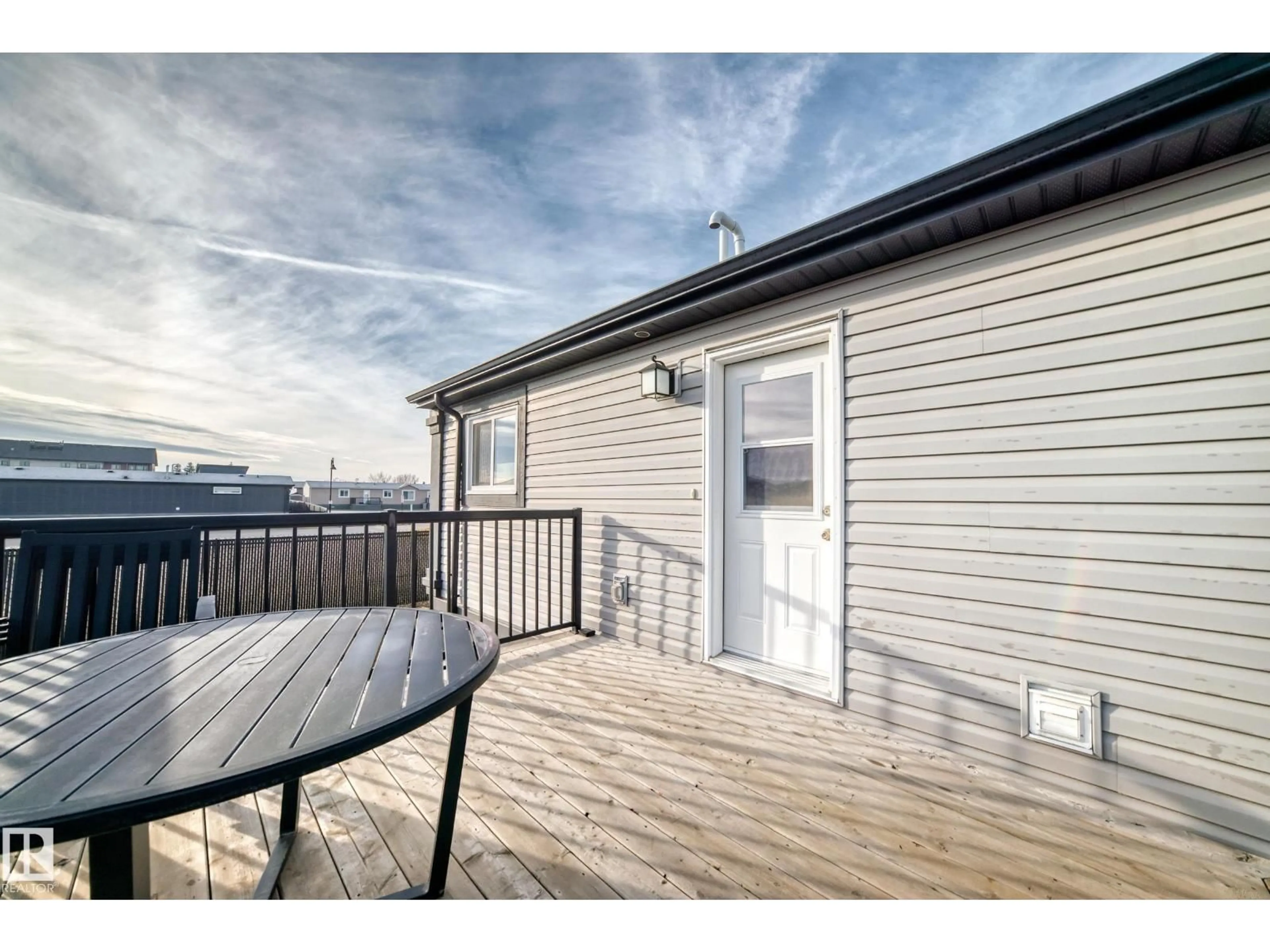 Patio, unknown for 115 HAWTHORN DR, Morinville Alberta T8R2P7