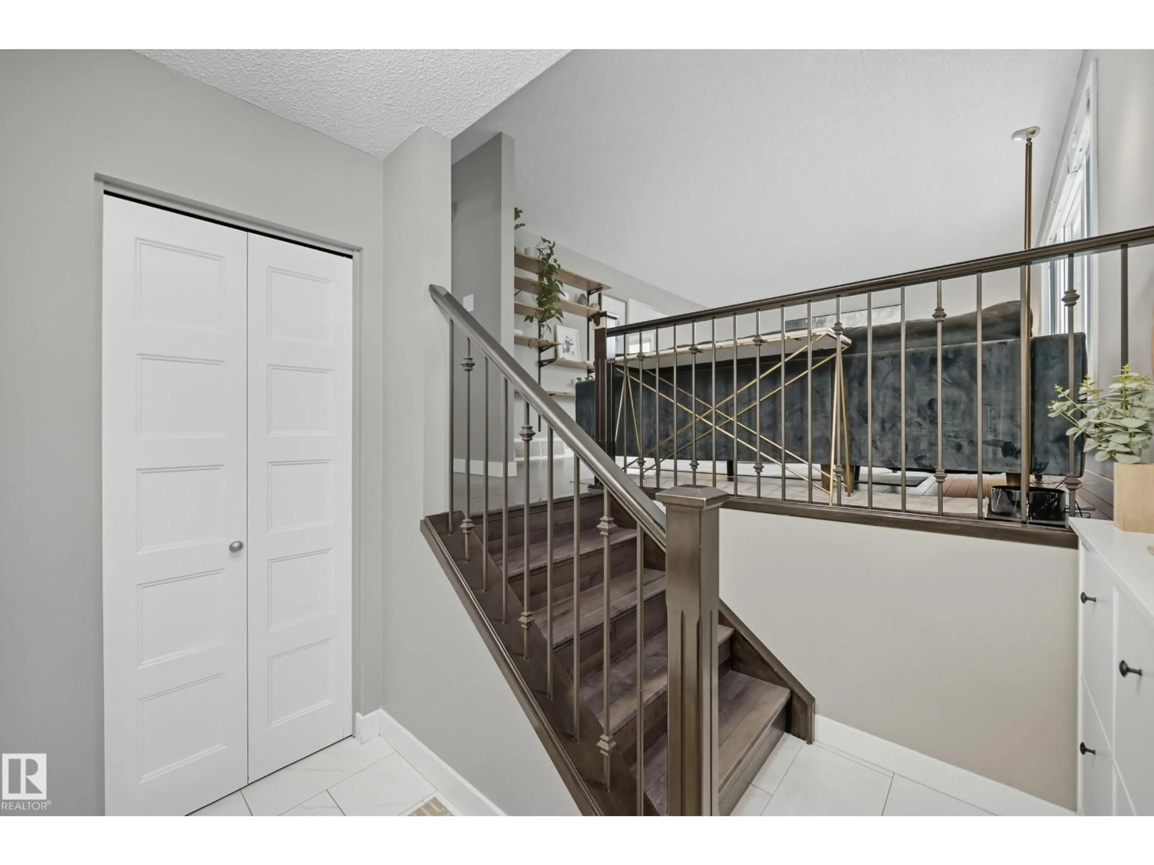 Unknown for 6 BRAESIDE CR, Sherwood Park Alberta T8A3M8