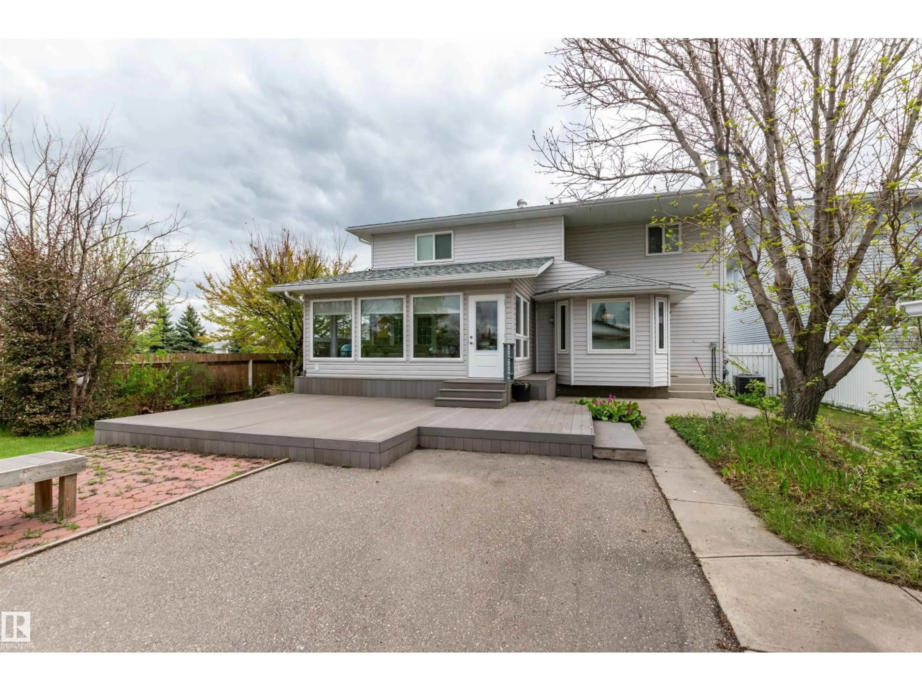 Home with vinyl exterior material, street for 4126 46 ST, Vegreville Alberta T9C1C2