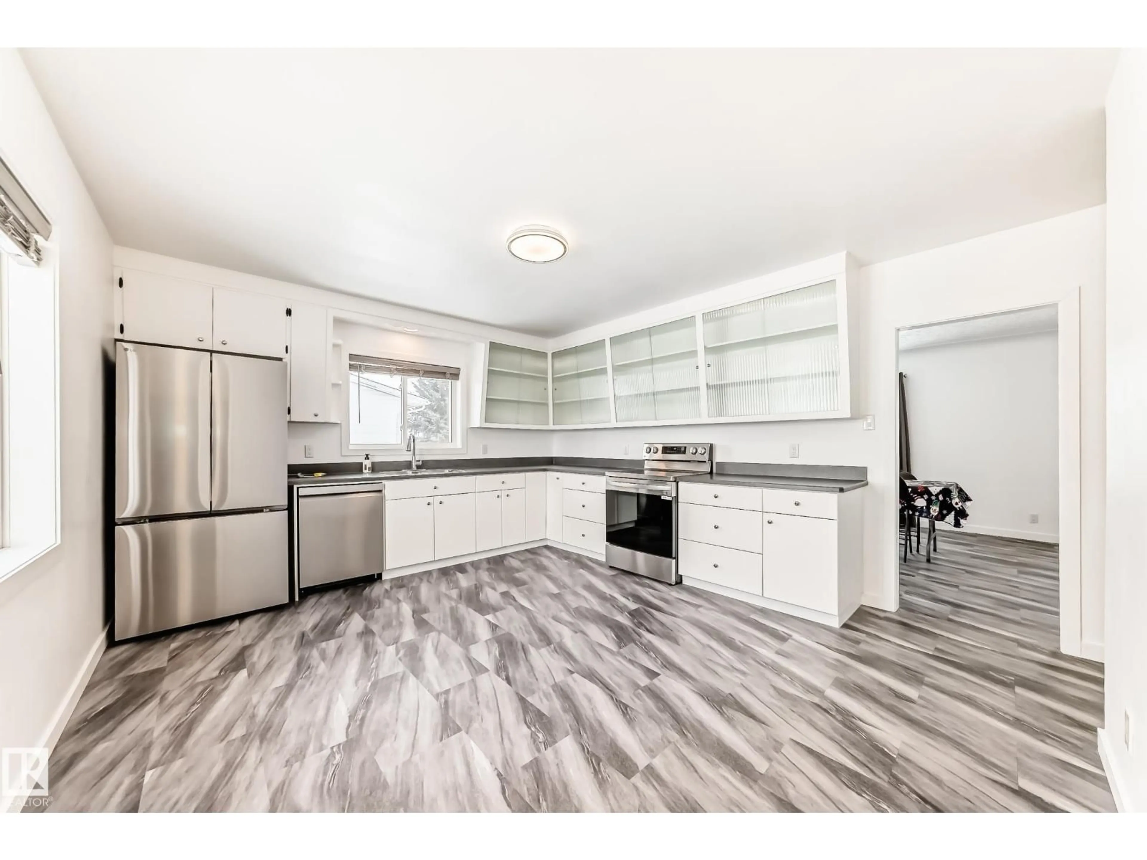 Open concept kitchen, unknown for 5645 50 ST, Vegreville Alberta T9C1H7