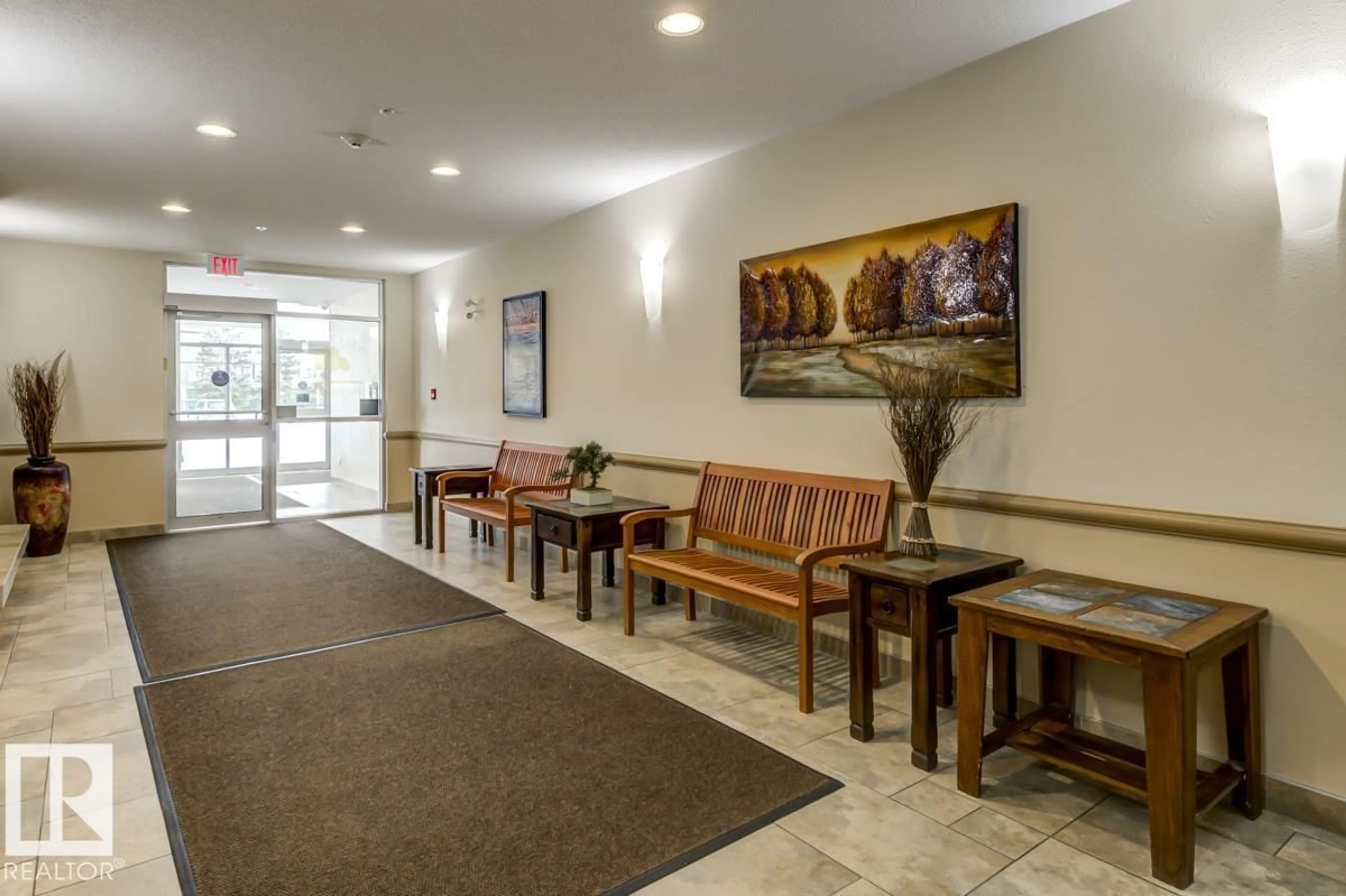 Lobby for 111 - 273 CHARLOTTE WY, Sherwood Park Alberta T8H0N9