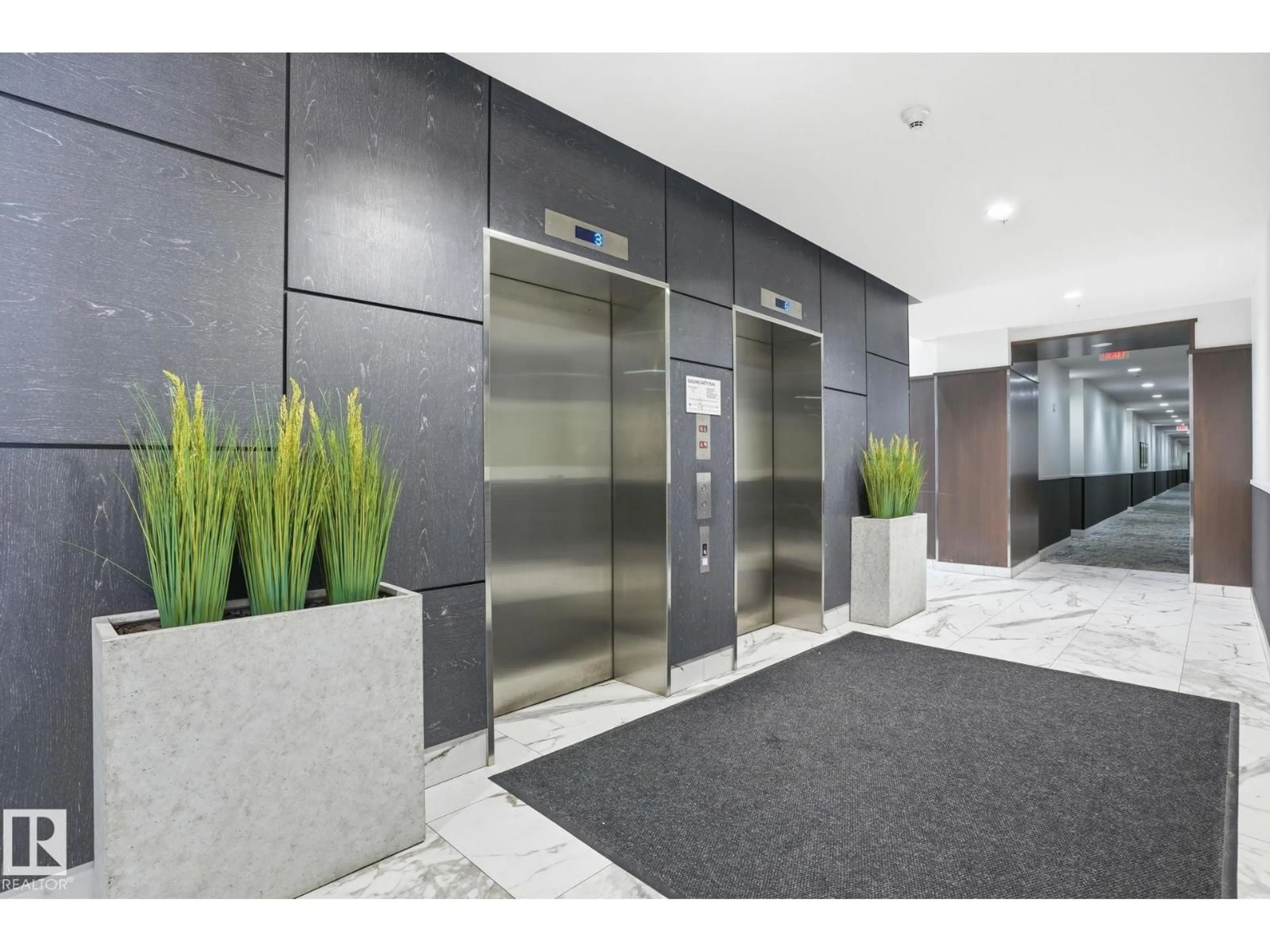 Indoor foyer for #402 - 2510 109 ST, Edmonton Alberta T6J2X1