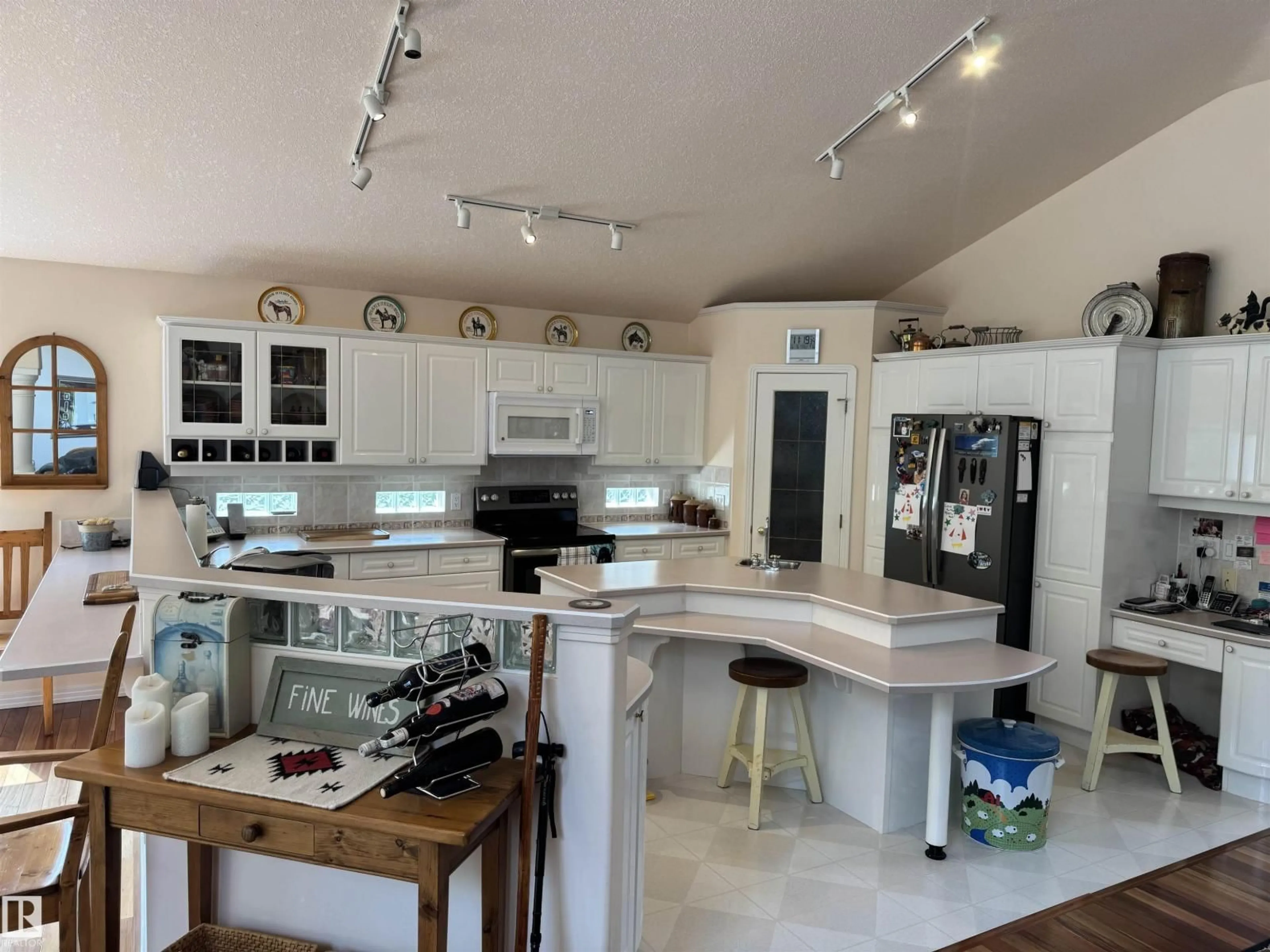 Open concept kitchen, ceramic/tile floor for 21366 TWP ROAD 530, Rural Strathcona County Alberta T8G2G1