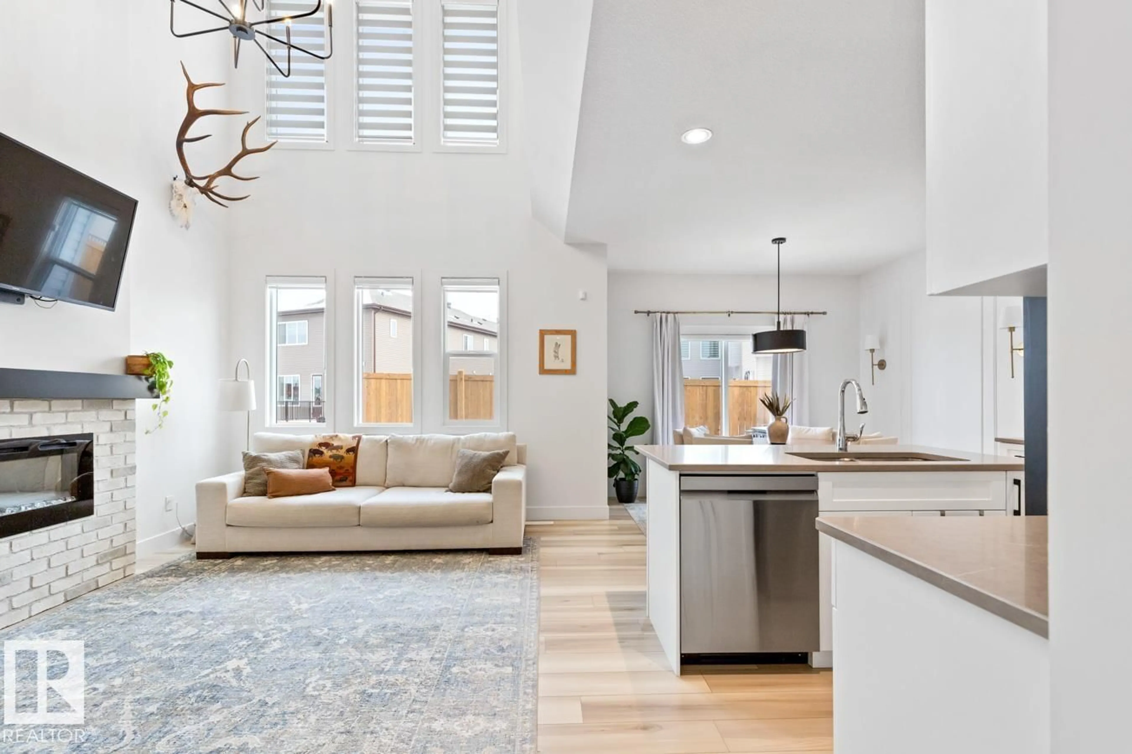 Open concept kitchen, unknown for 3808 42 AV, Beaumont Alberta T4X2Z6