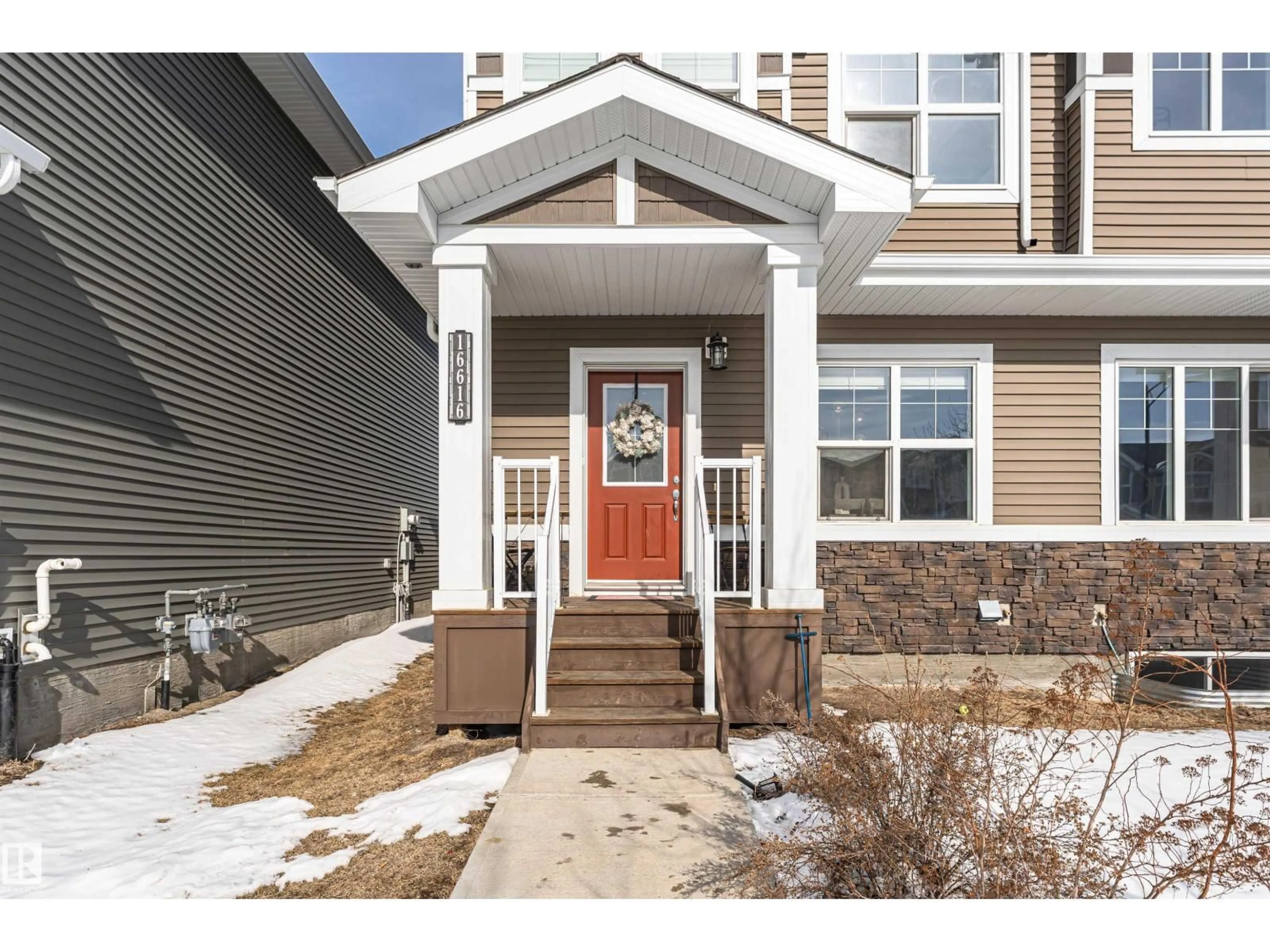 Indoor entryway for SW - 16616 31 AV, Edmonton Alberta T6W4P8