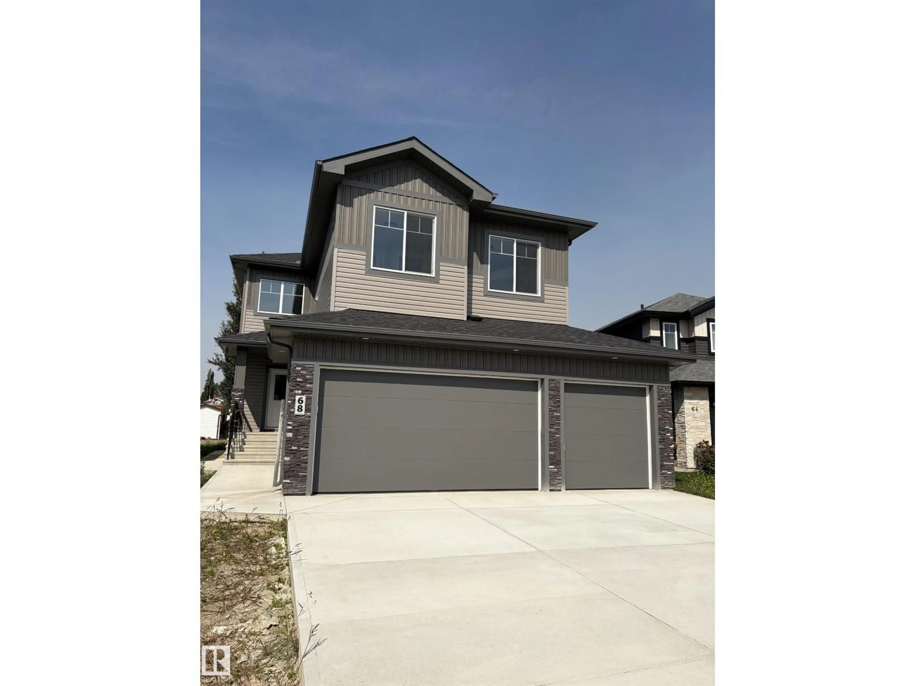Home with vinyl exterior material, street for 68 MAPLE CR, Gibbons Alberta T0A1N0