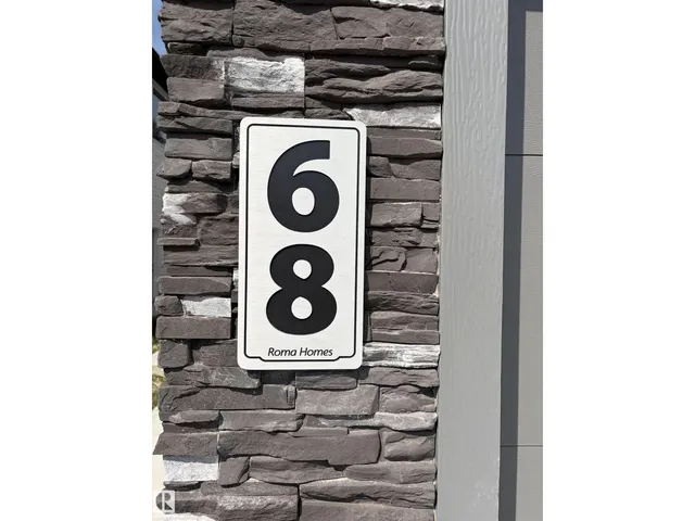 68 MAPLE CR, Gibbons 2
