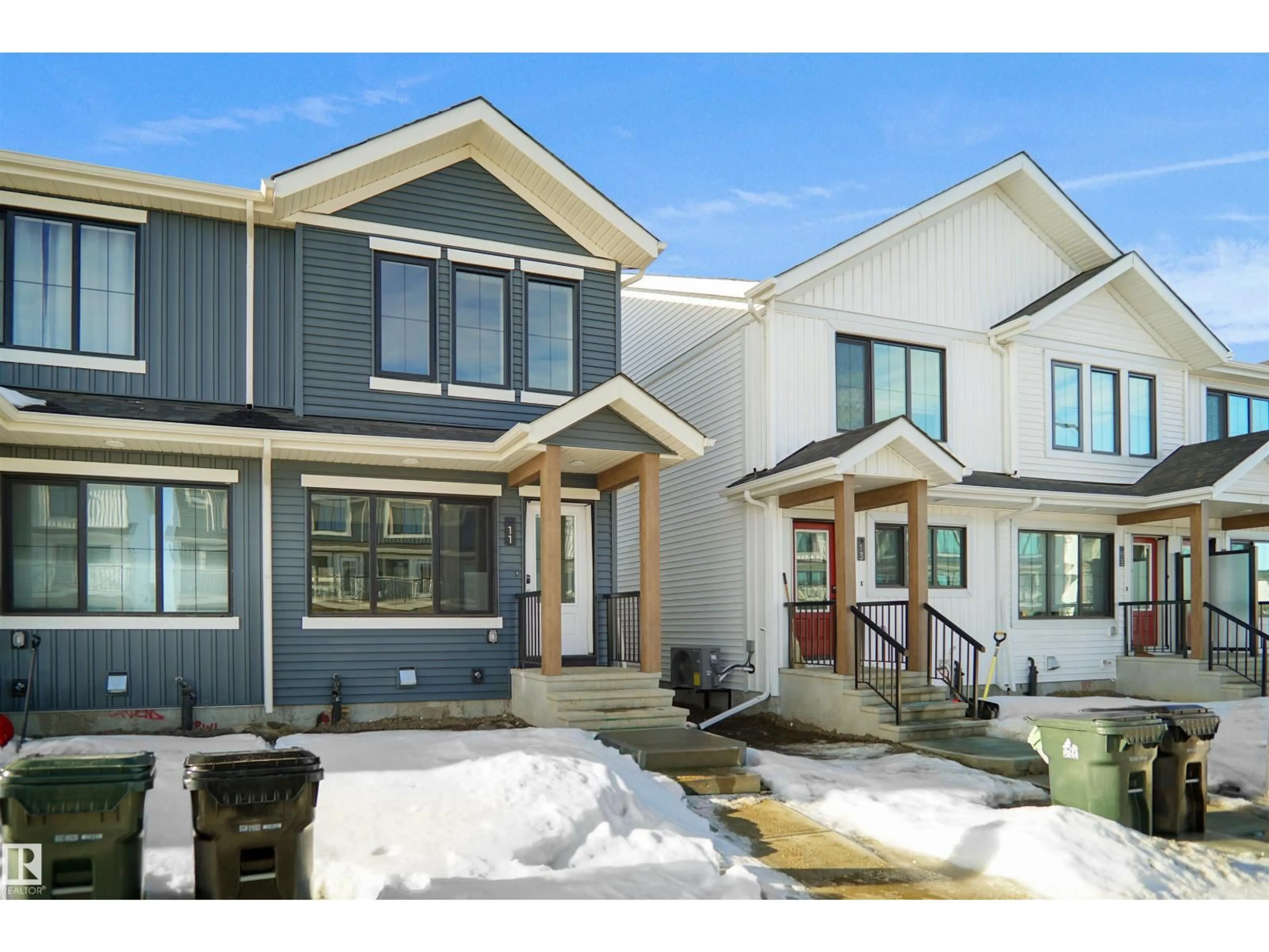 Home with vinyl exterior material, street for 11 ELIZABETH GD, Spruce Grove Alberta T7X3C7