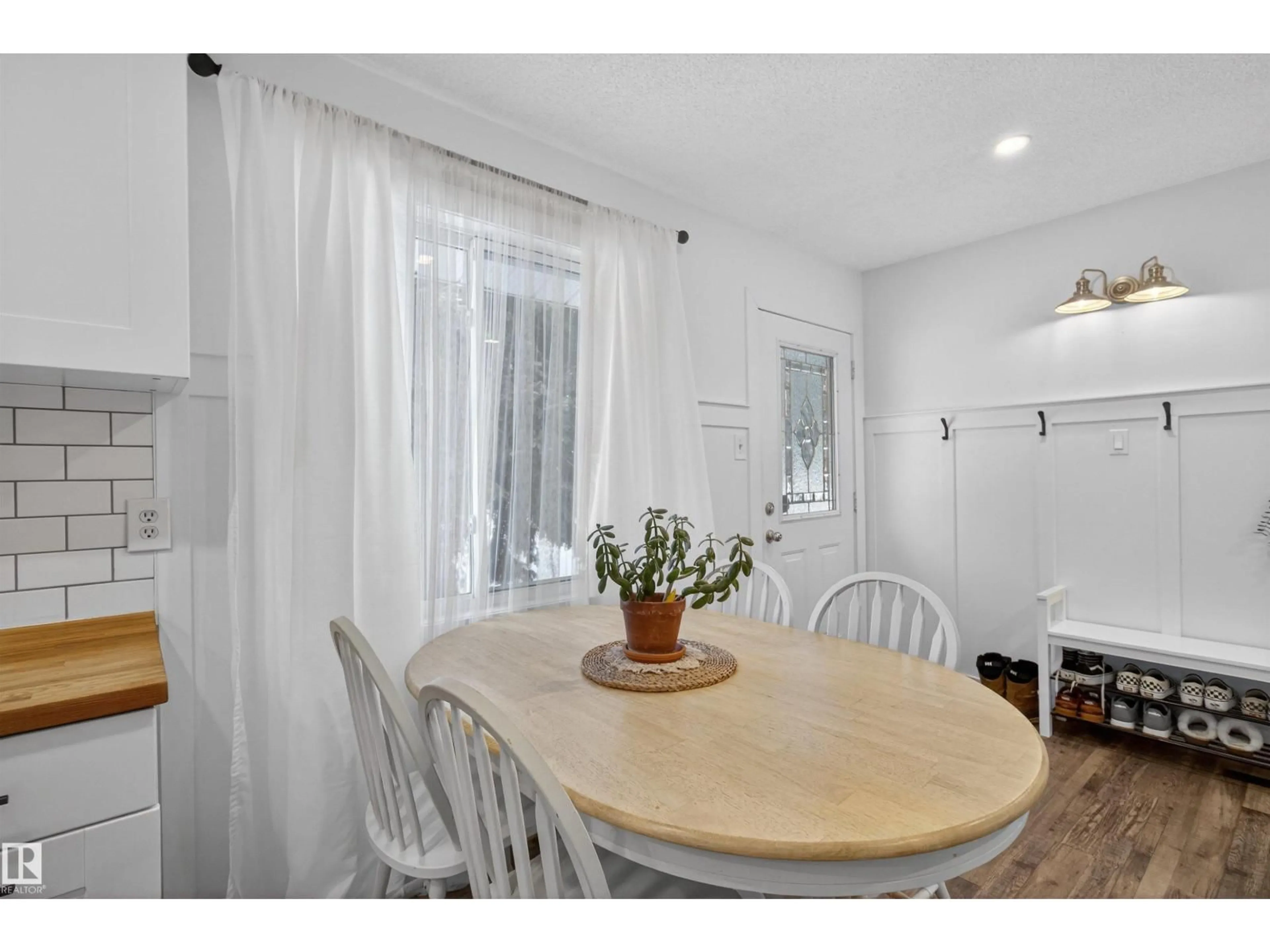Dining room, unknown for 113 FIR ST, Sherwood Park Alberta T8A1Z8
