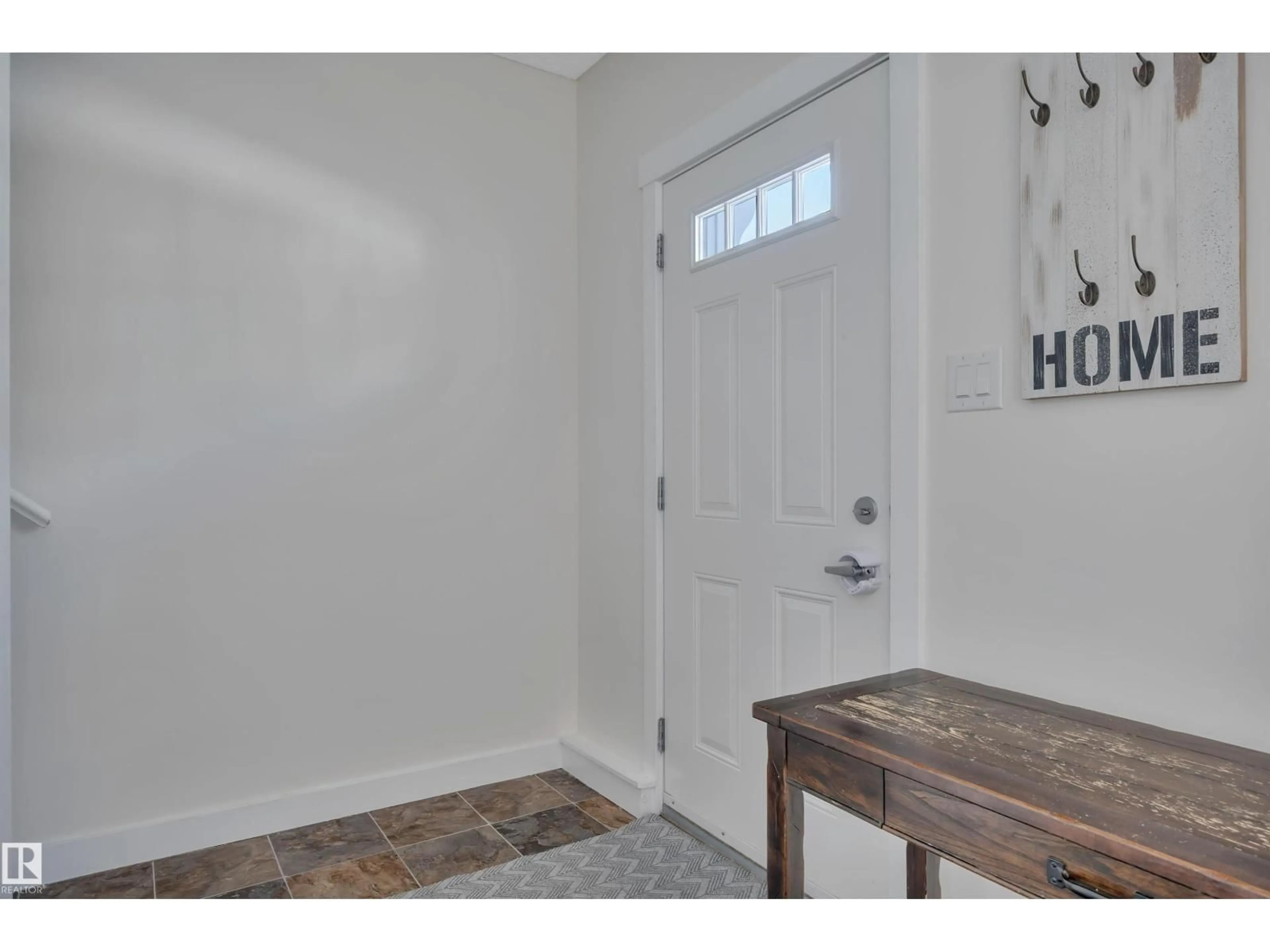 Indoor entryway for 903 - 88 CRYSTALLINA WY, Edmonton Alberta T5Z0N6