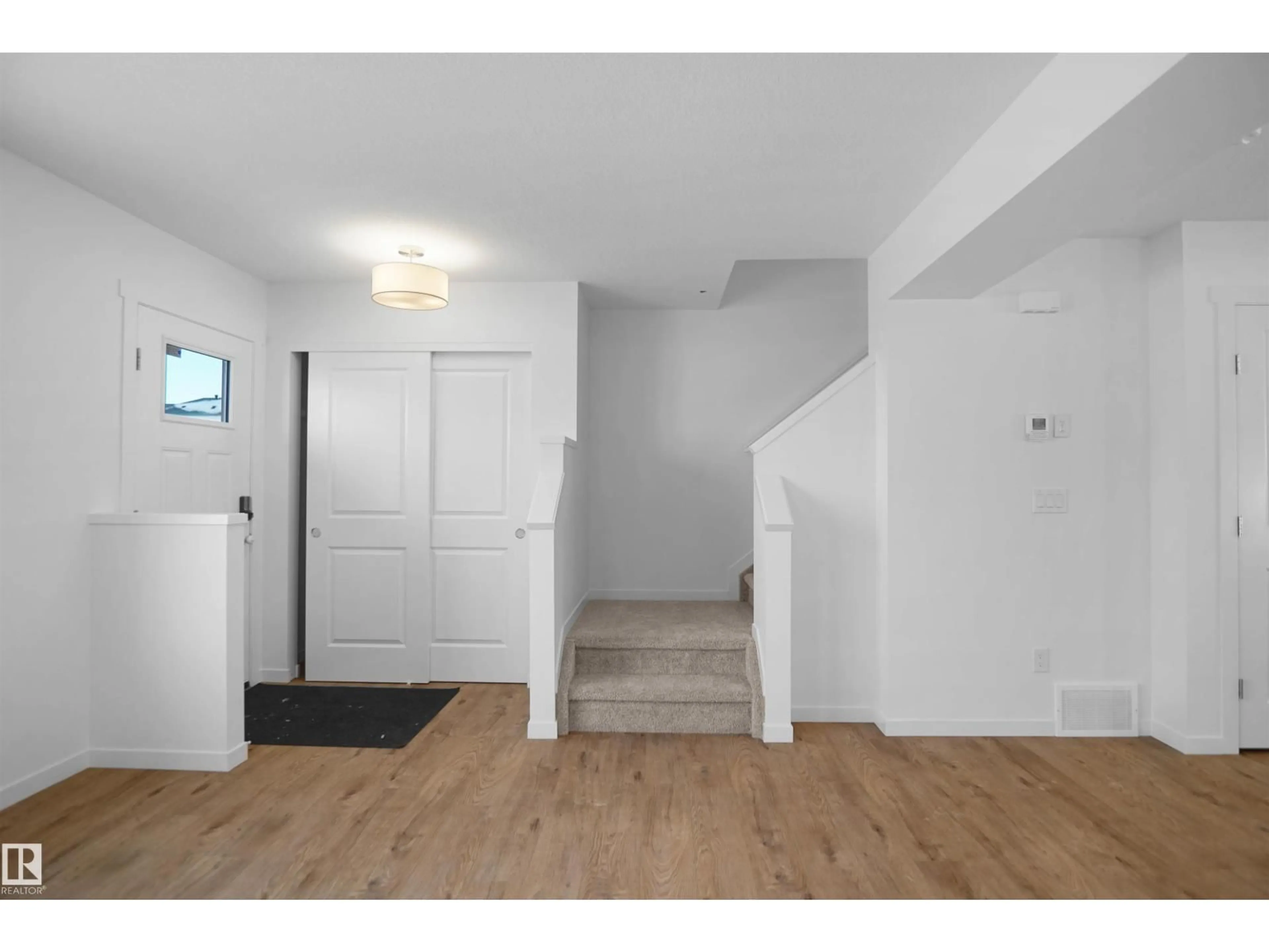 Unknown for 275 DEER VALLEY DR, Leduc Alberta T9E0S3