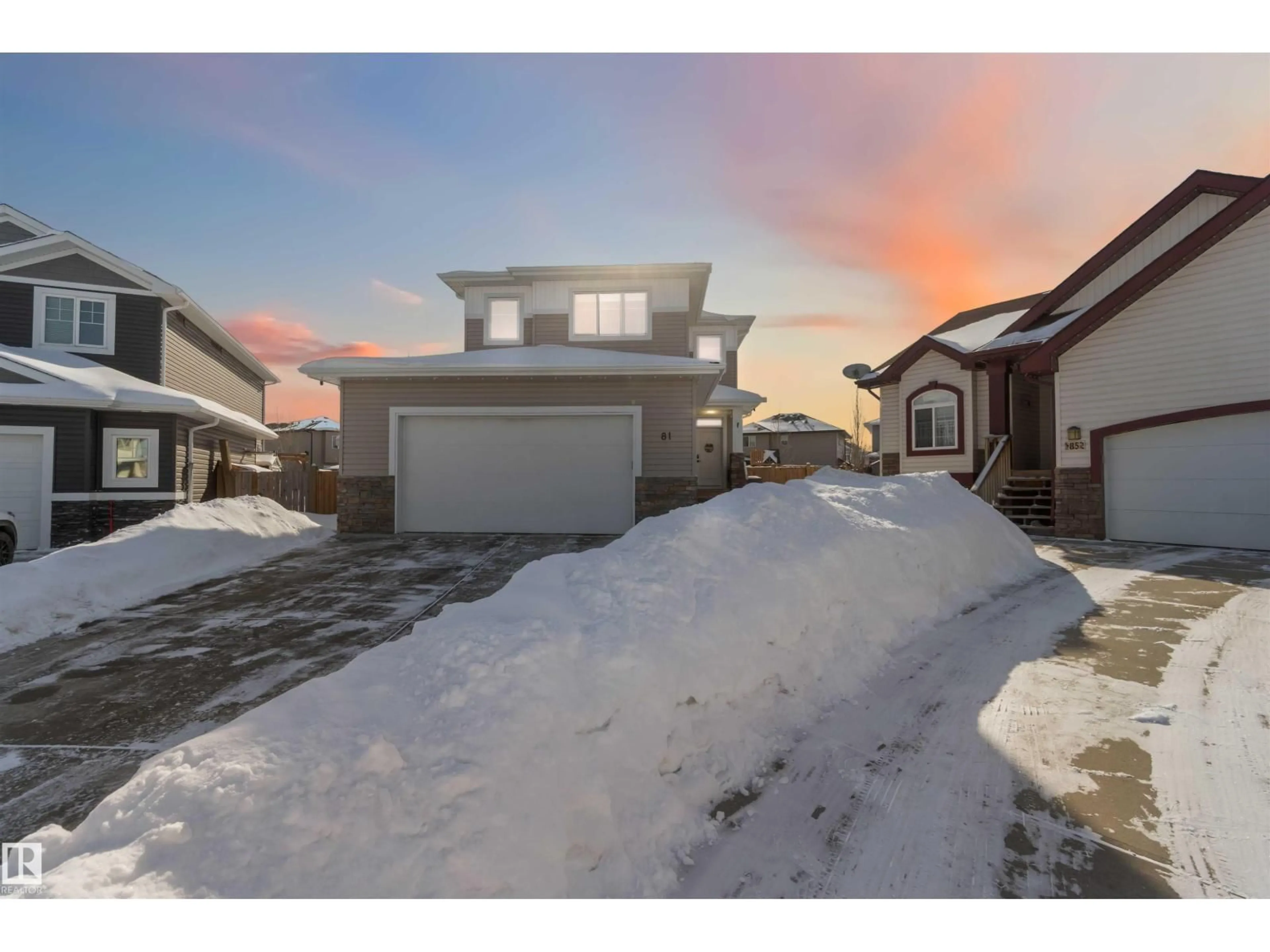 A pic from outside/outdoor area/front of a property/back of a property/a pic from drone, street for 81 LANDING TRAIL DR, Gibbons Alberta T0A1N0