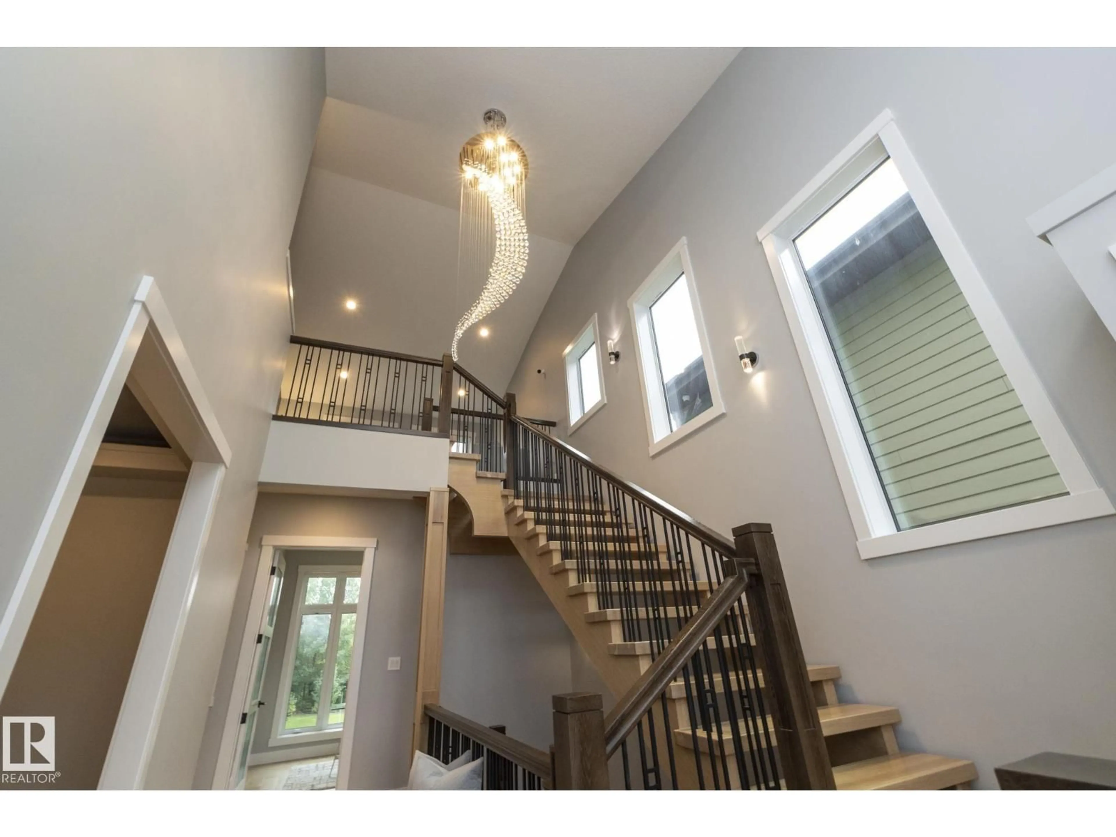 Unknown for NW - 7549 MAY CM, Edmonton Alberta T6R0G9