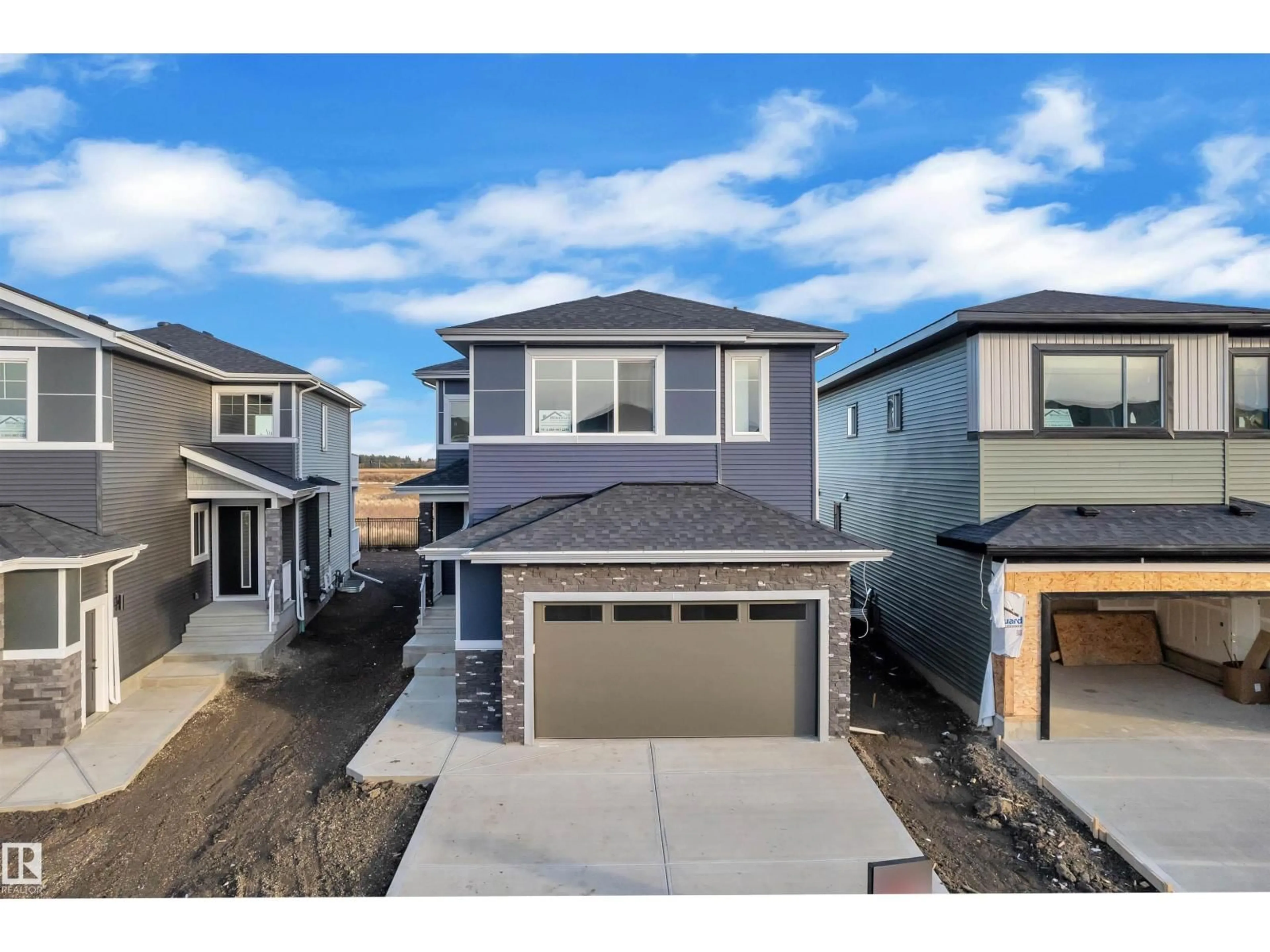 A pic from outside/outdoor area/front of a property/back of a property/a pic from drone, street for 108 ELDRIDGE PT, St. Albert Alberta T8N8C3