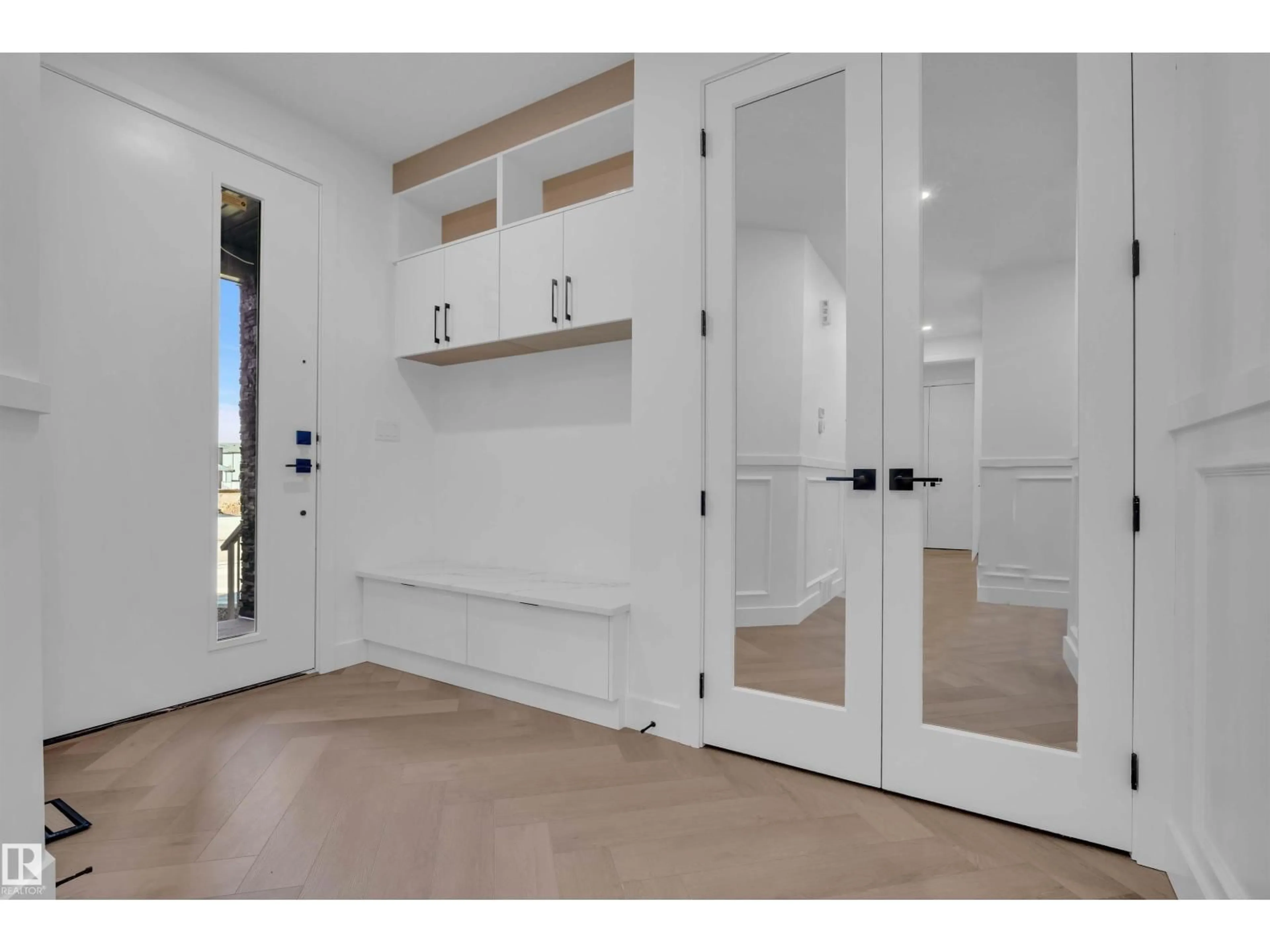 Indoor entryway for 108 ELDRIDGE PT, St. Albert Alberta T8N8C3