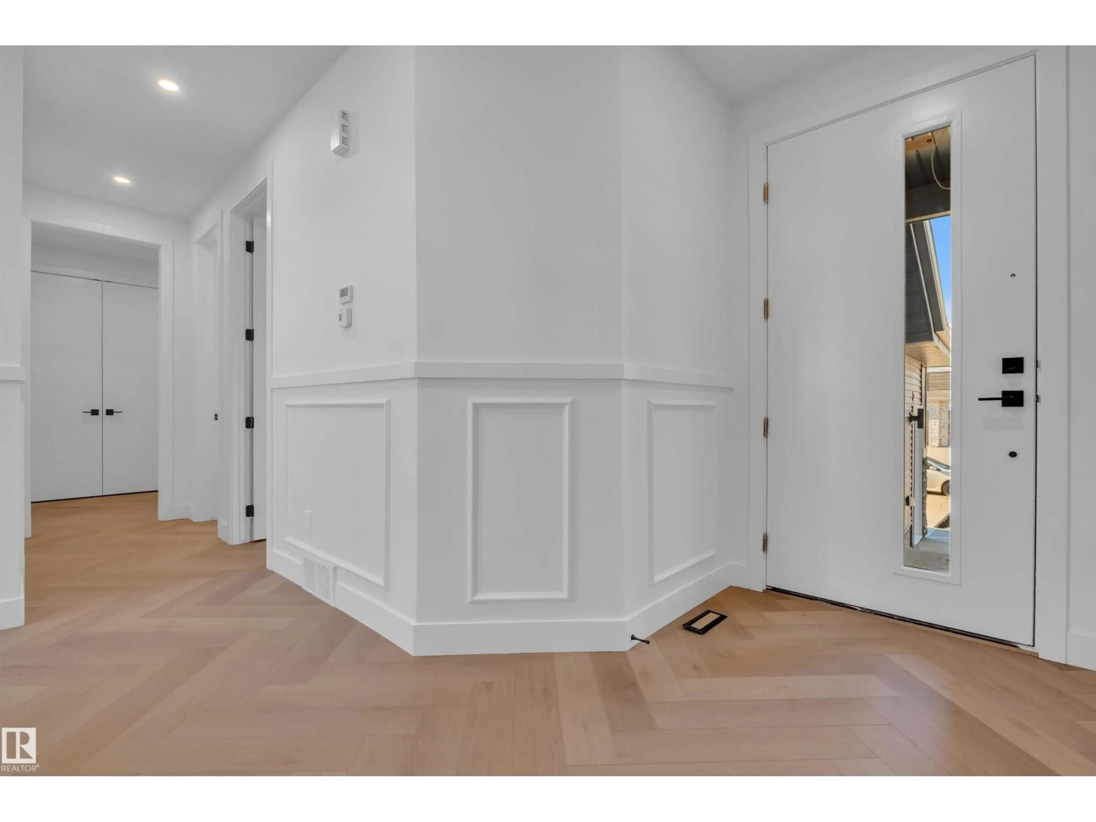 Indoor entryway for 108 ELDRIDGE PT, St. Albert Alberta T8N8C3