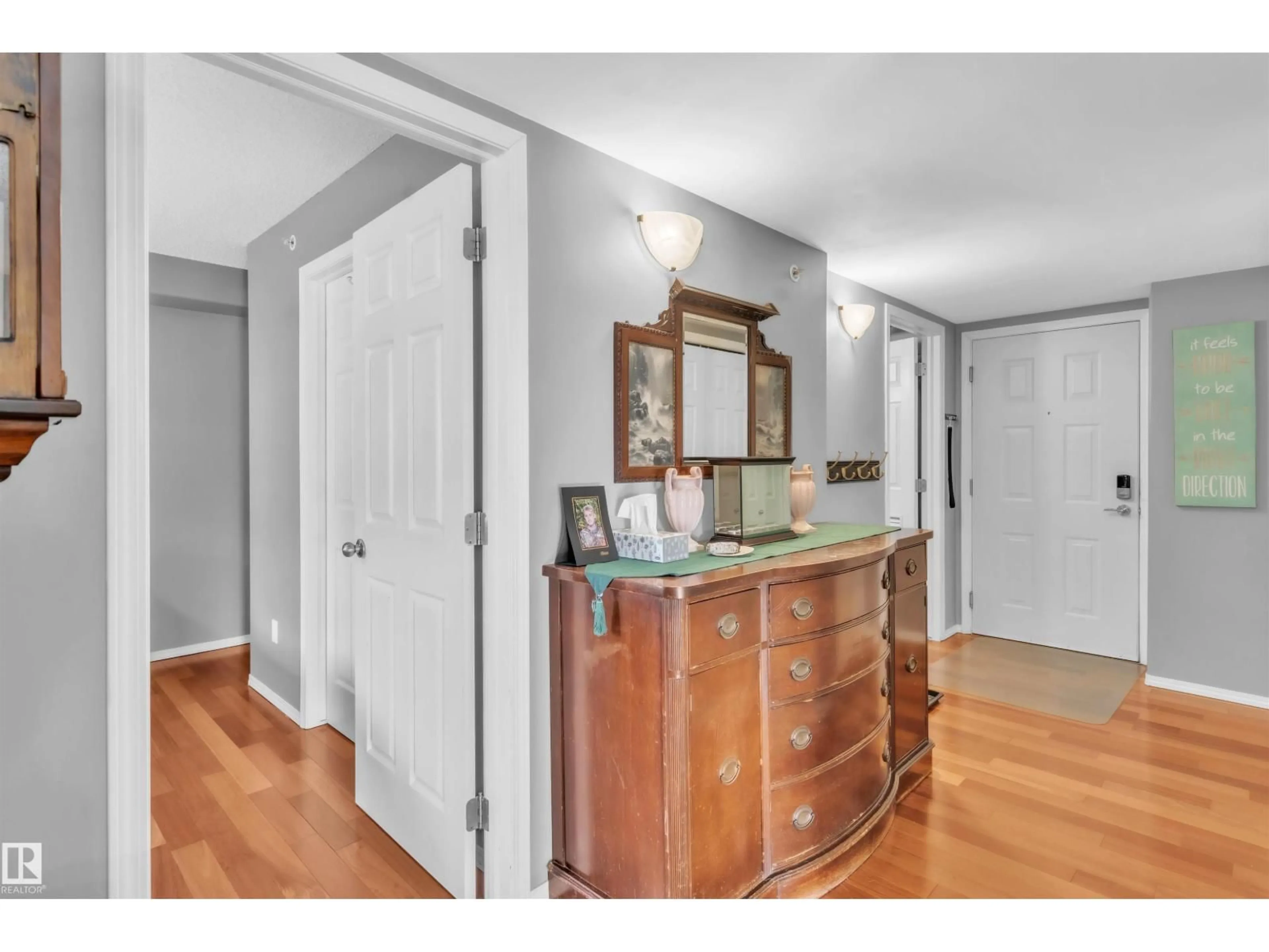 Indoor entryway for 306 - 1605 7 AV, Cold Lake Alberta T9M0A6