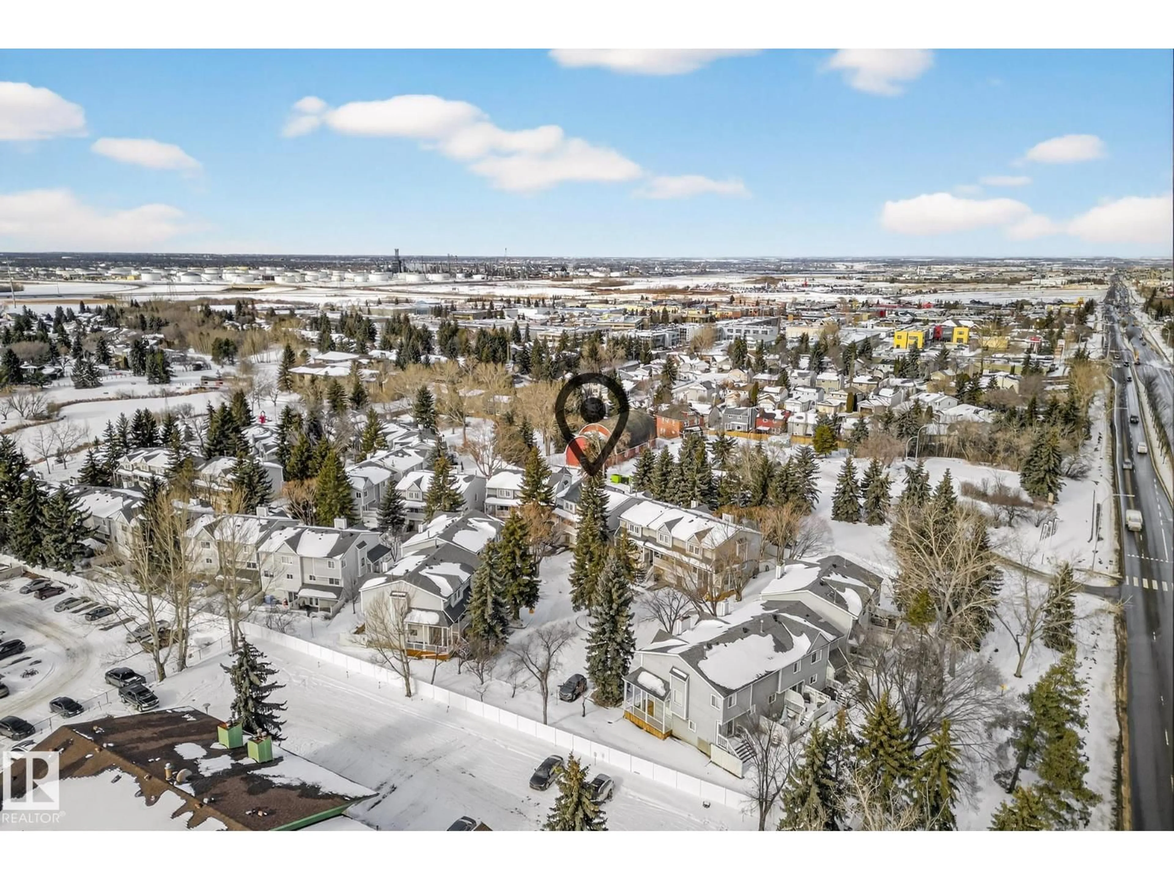 A pic from outside/outdoor area/front of a property/back of a property/a pic from drone, mountain view for 518 WOODBRIDGE WY, Sherwood Park Alberta T8A4G9