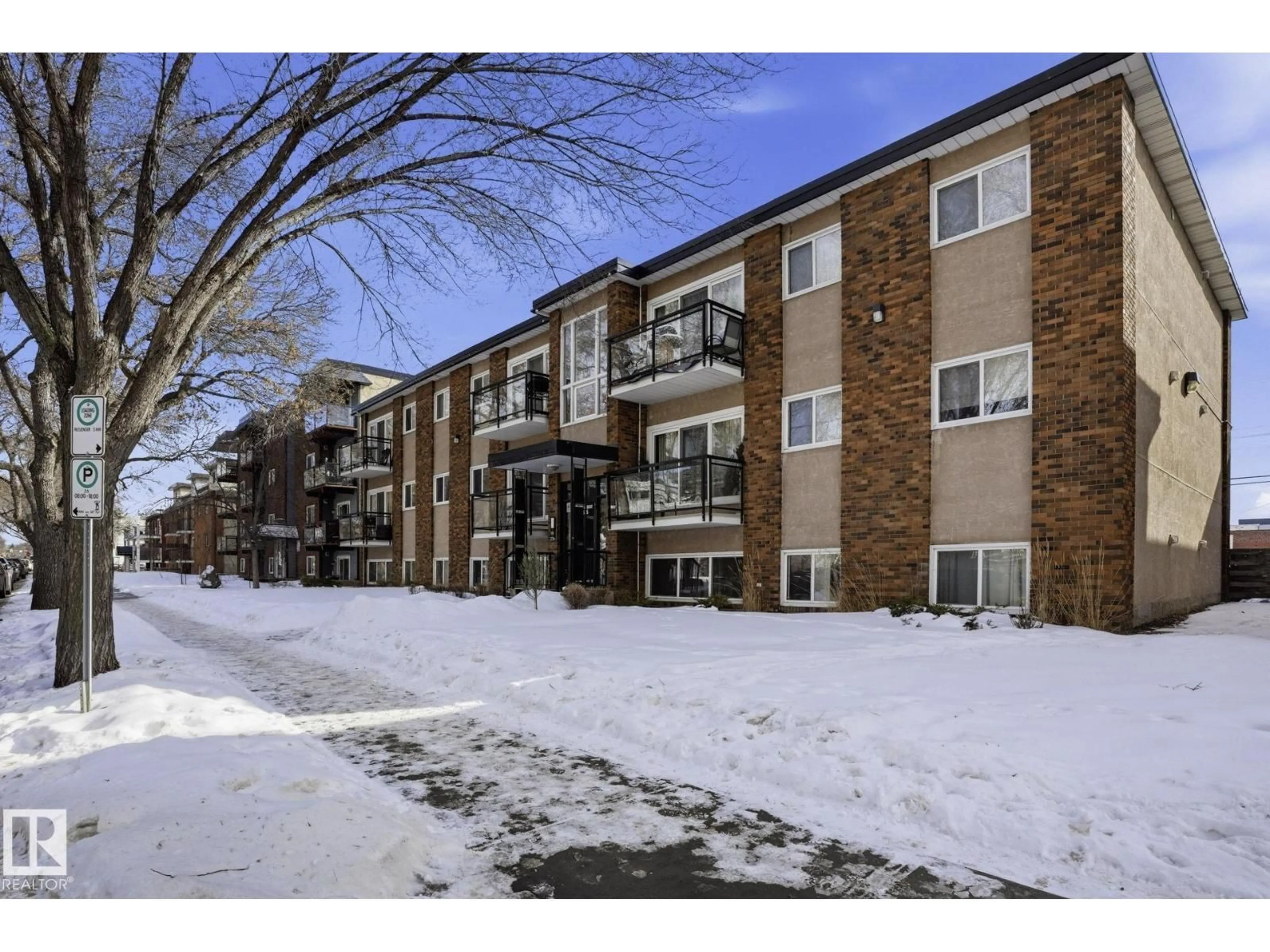 Unknown for 202 - 10555 83 AV, Edmonton Alberta T6E2E1