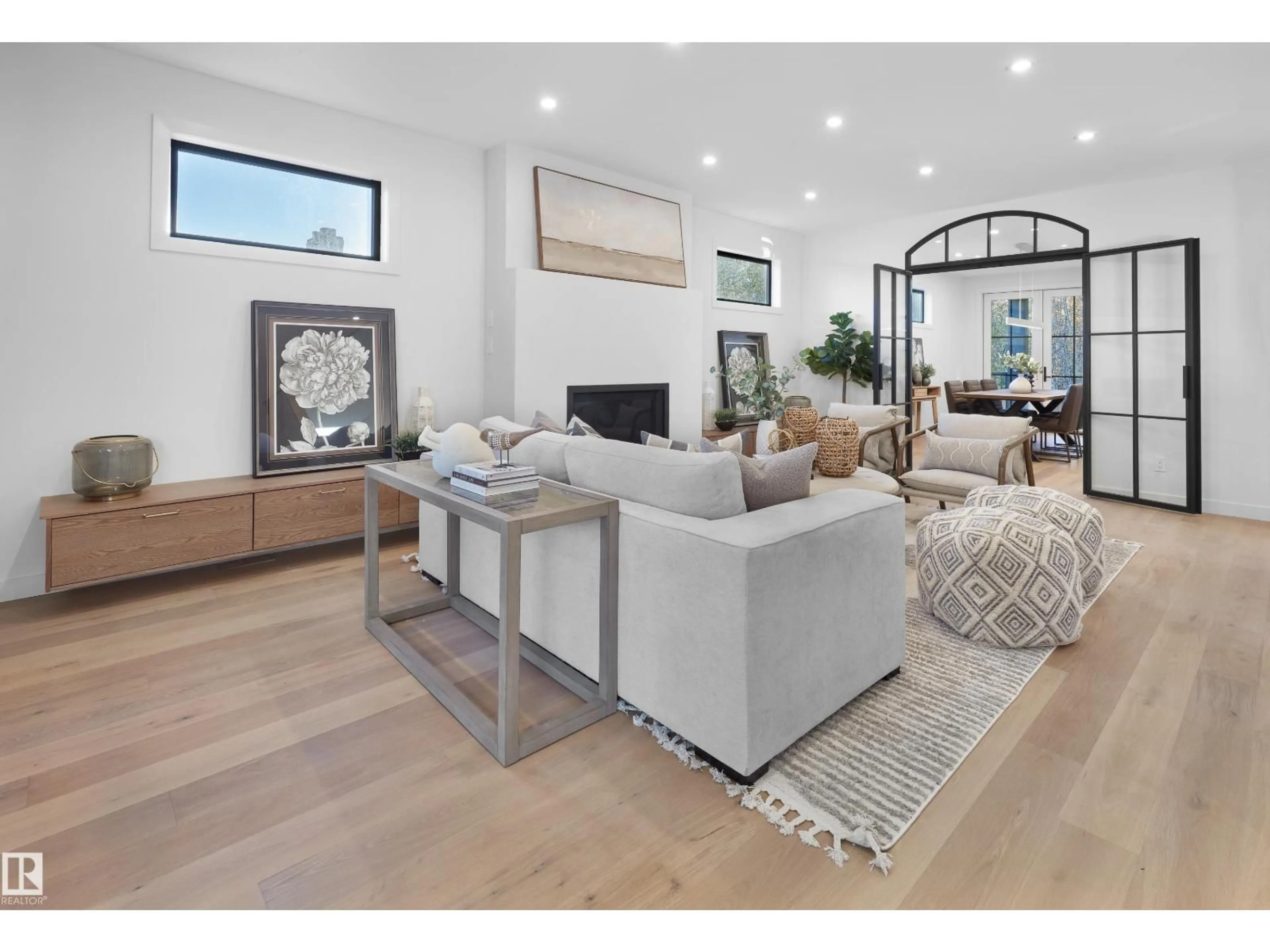 Living room with furniture, unknown for 43 WESTRIDGE RD, Edmonton Alberta T5T1B3