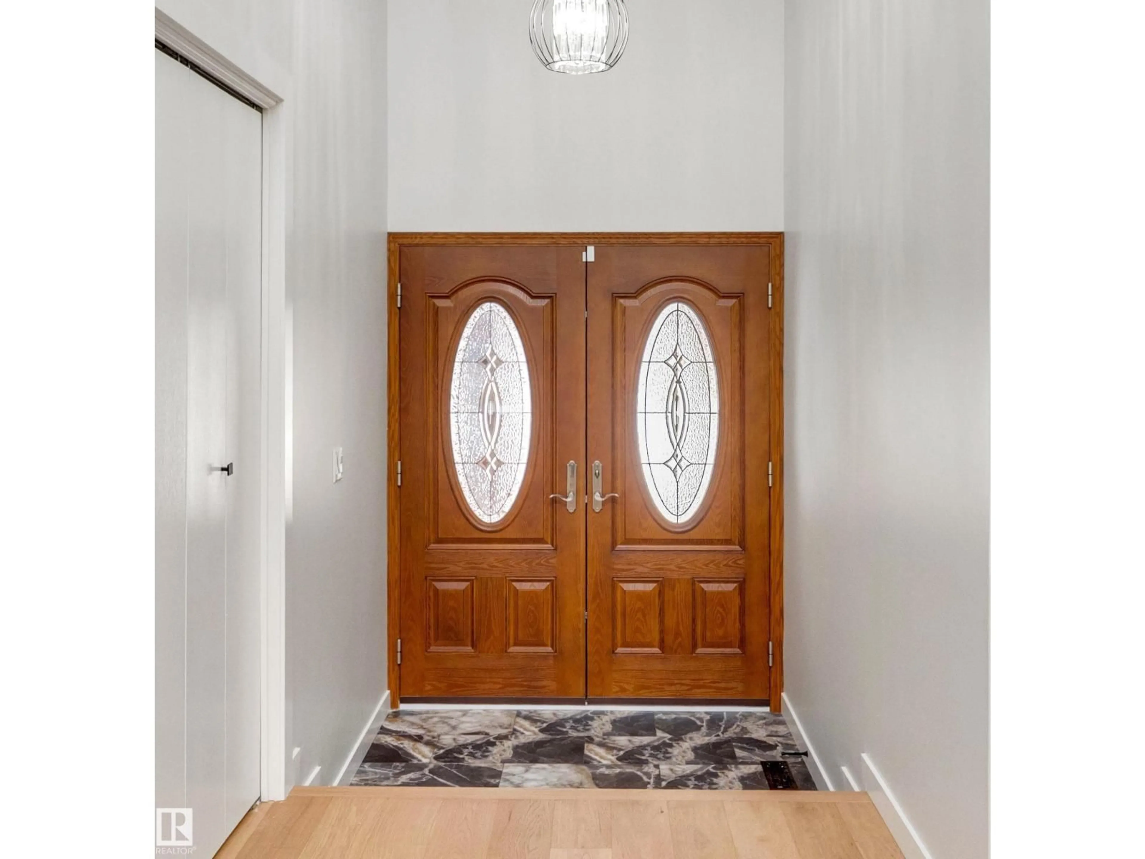 Indoor entryway for NW - 9816 181 ST, Edmonton Alberta T5T3H9