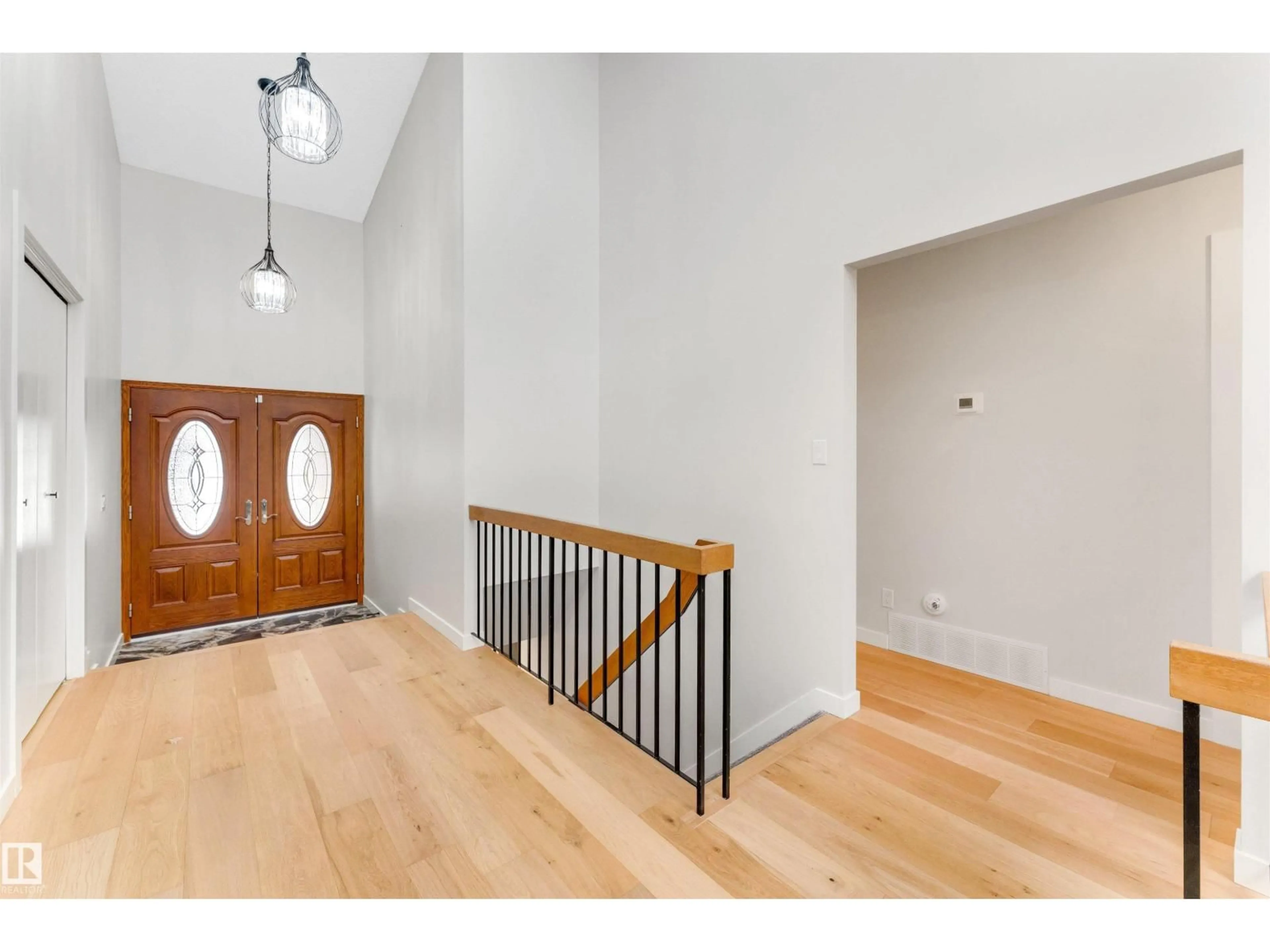 Indoor foyer for NW - 9816 181 ST, Edmonton Alberta T5T3H9