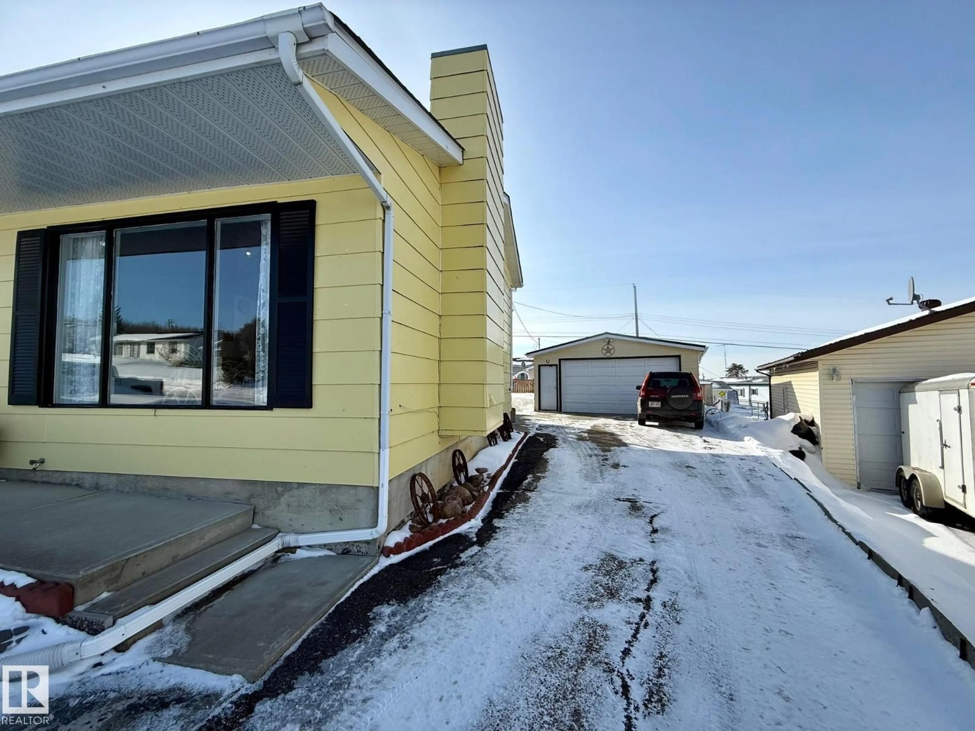 A pic from outside/outdoor area/front of a property/back of a property/a pic from drone, street for 5307 WILLOW DR, Boyle Alberta T0A0M0